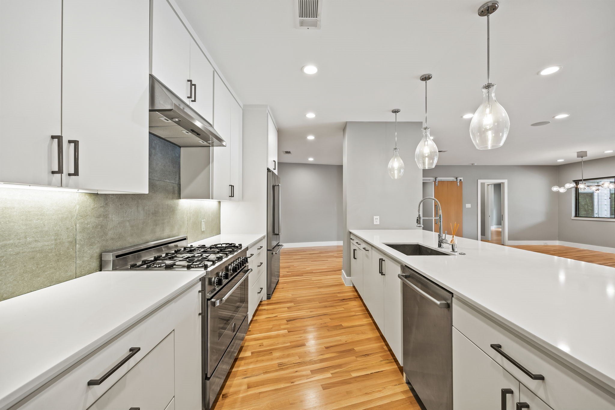 3866 Lively Lane