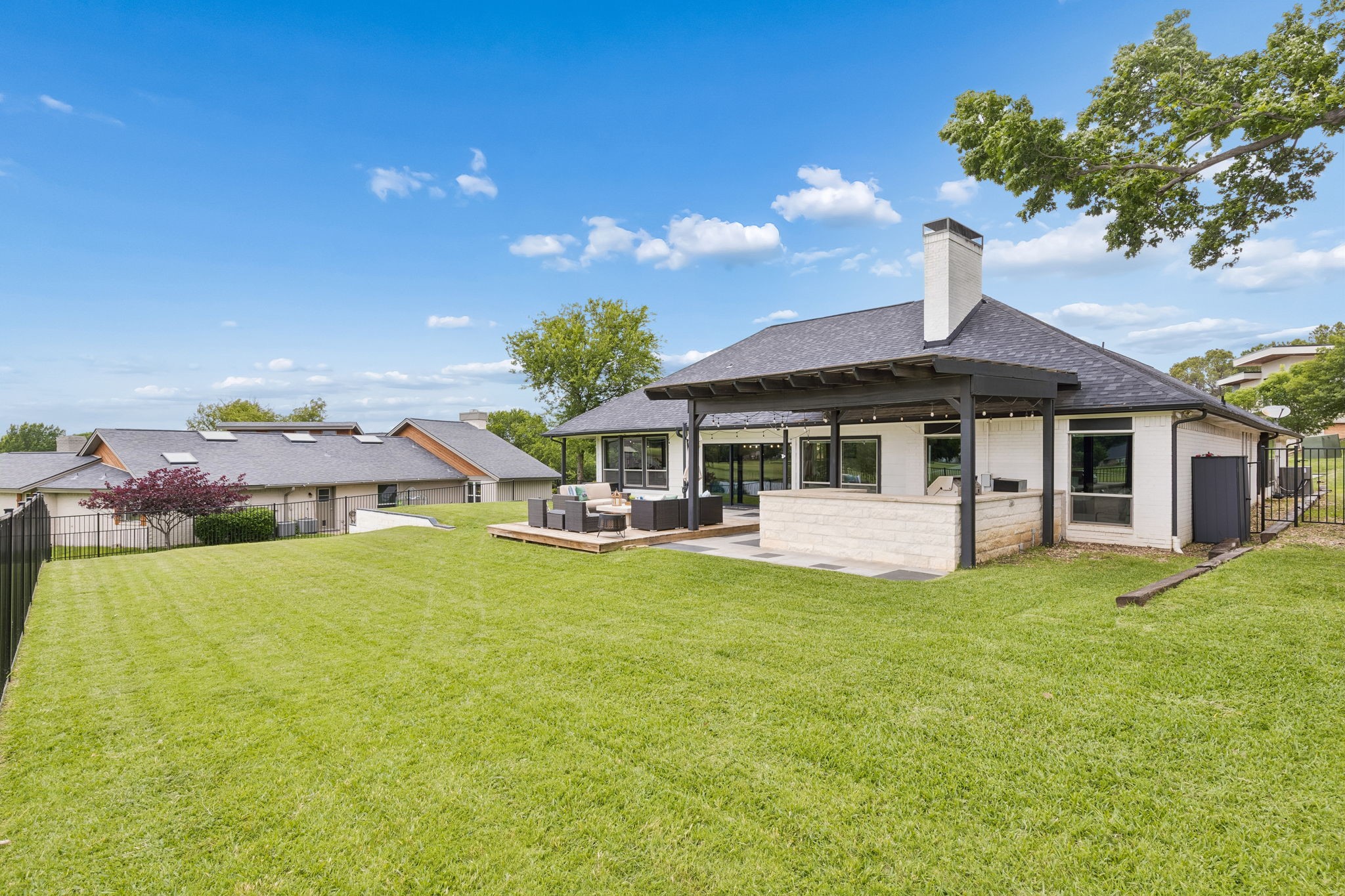 301 Hill Lane