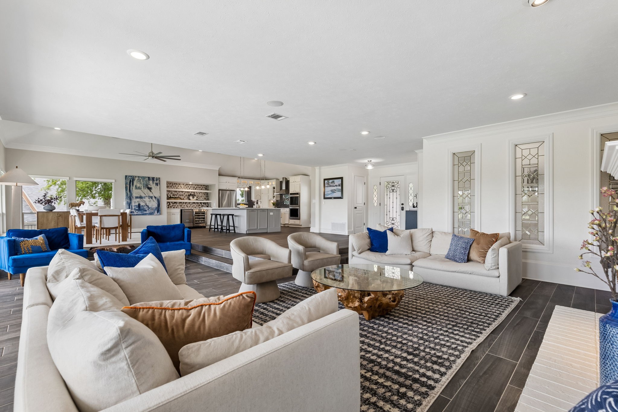 301 Hill Lane