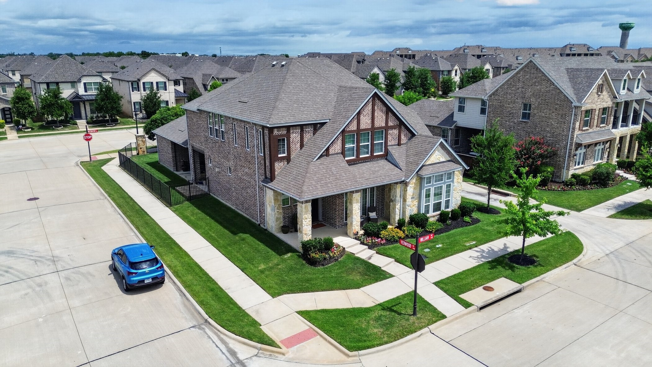 1423 William Way