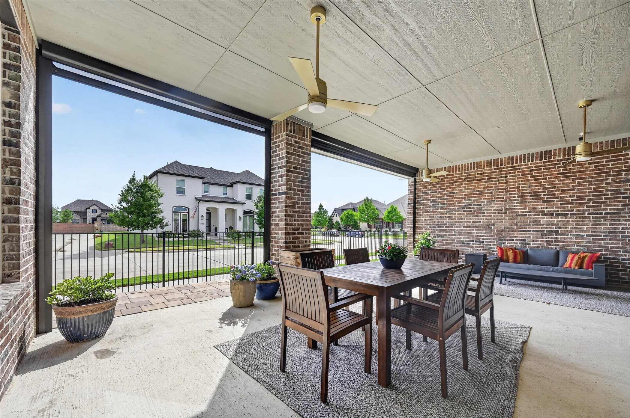1423 William Way