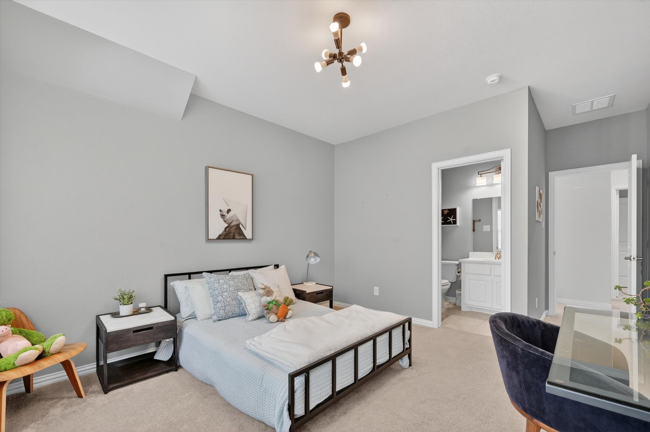 1423 William Way