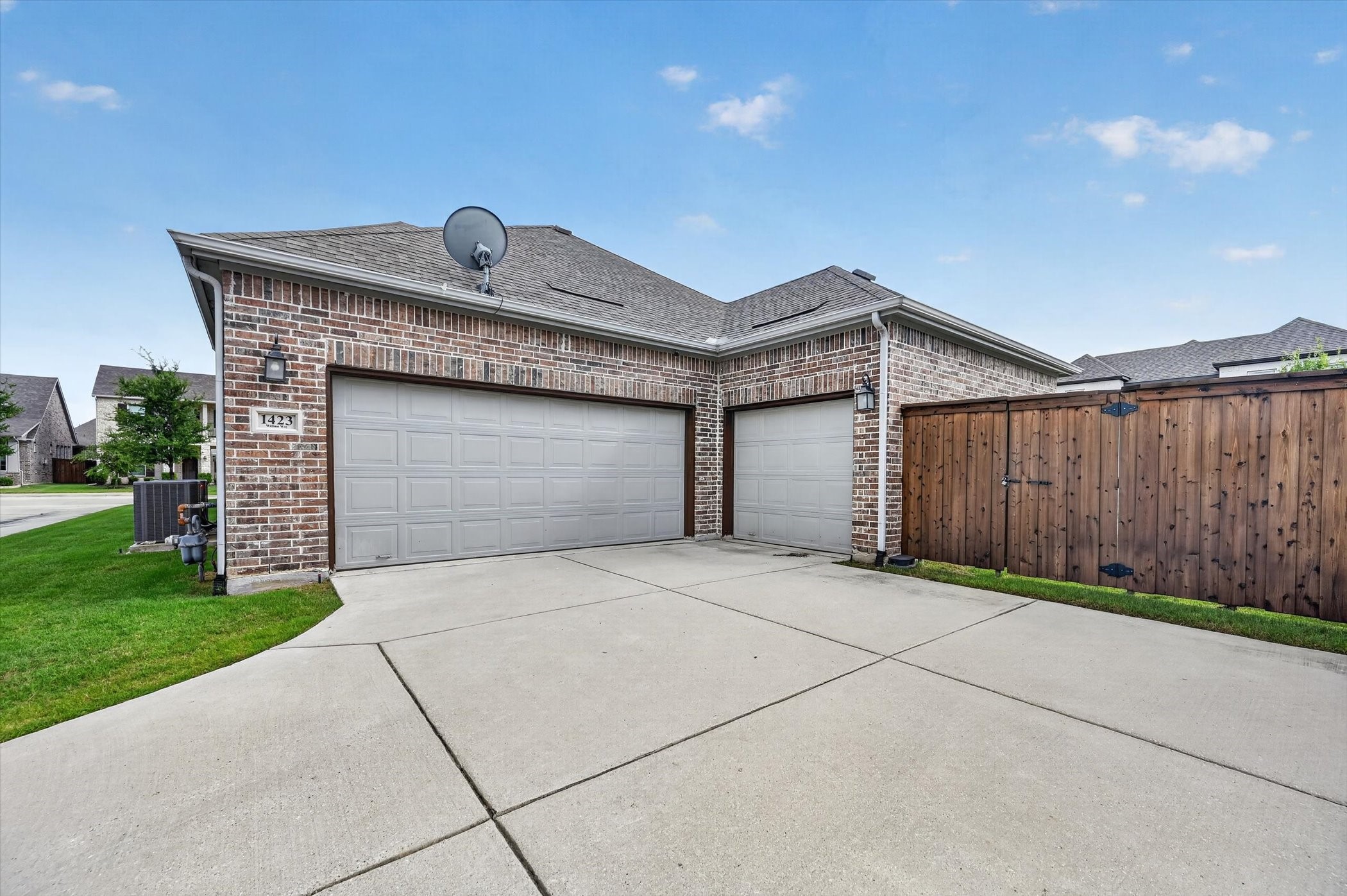 1423 William Way
