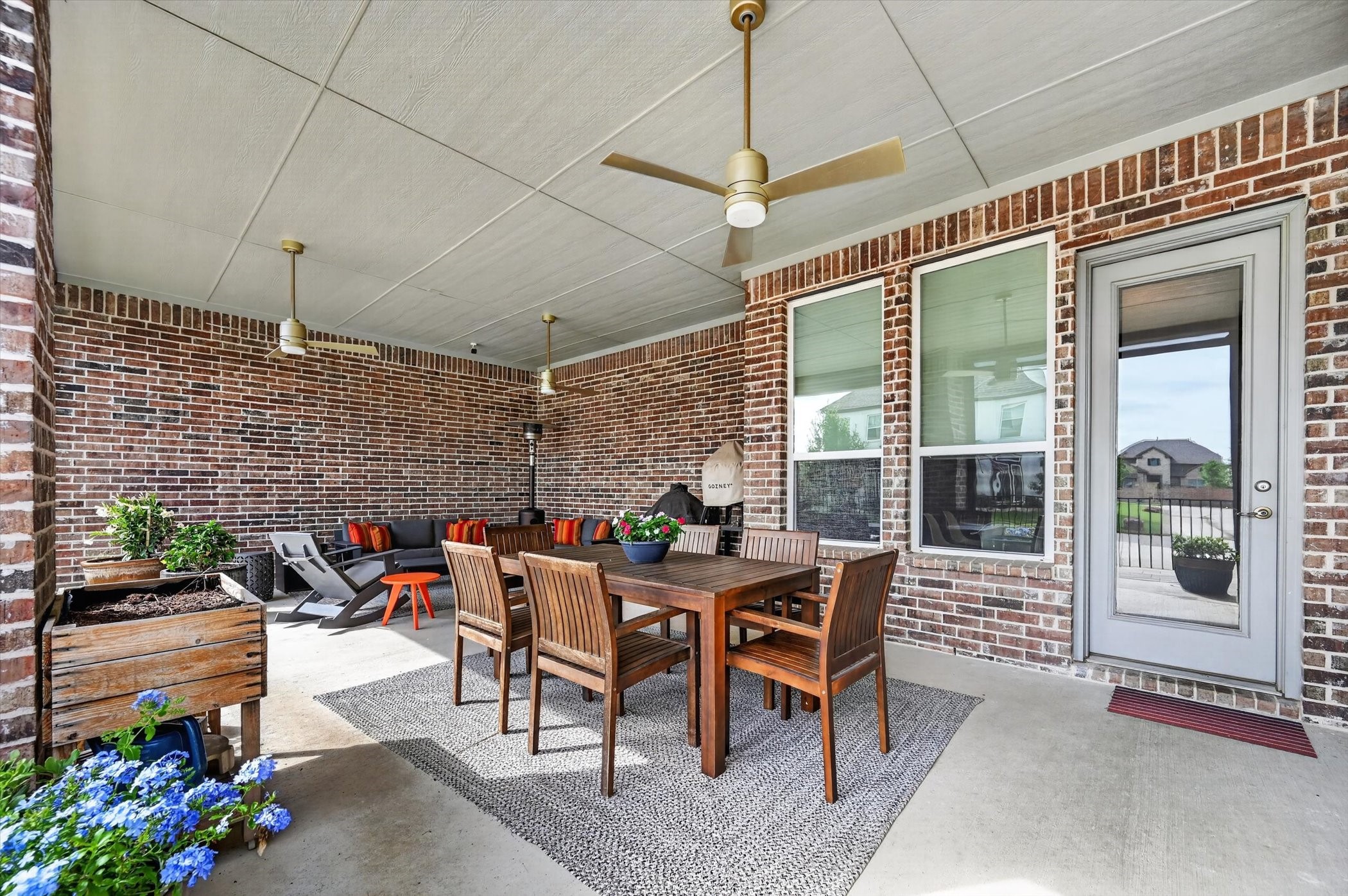 1423 William Way