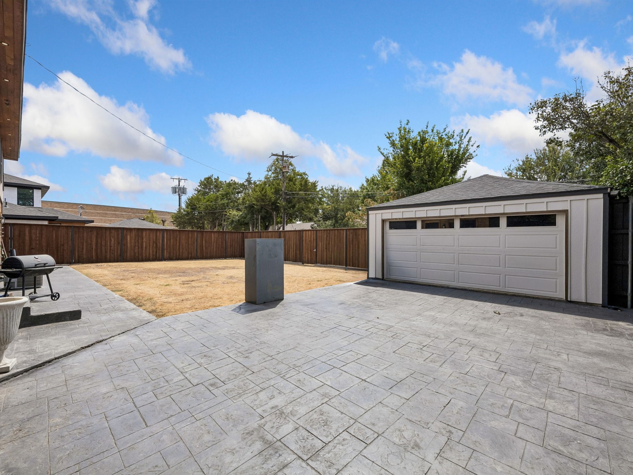 5058 W University Boulevard