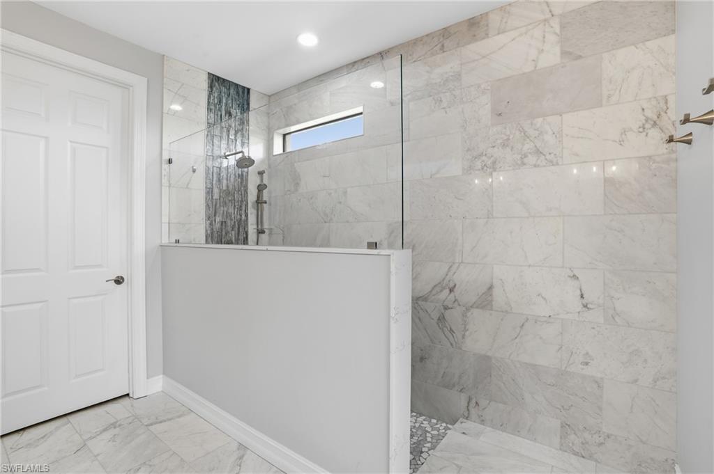 11001 Castlereagh ST