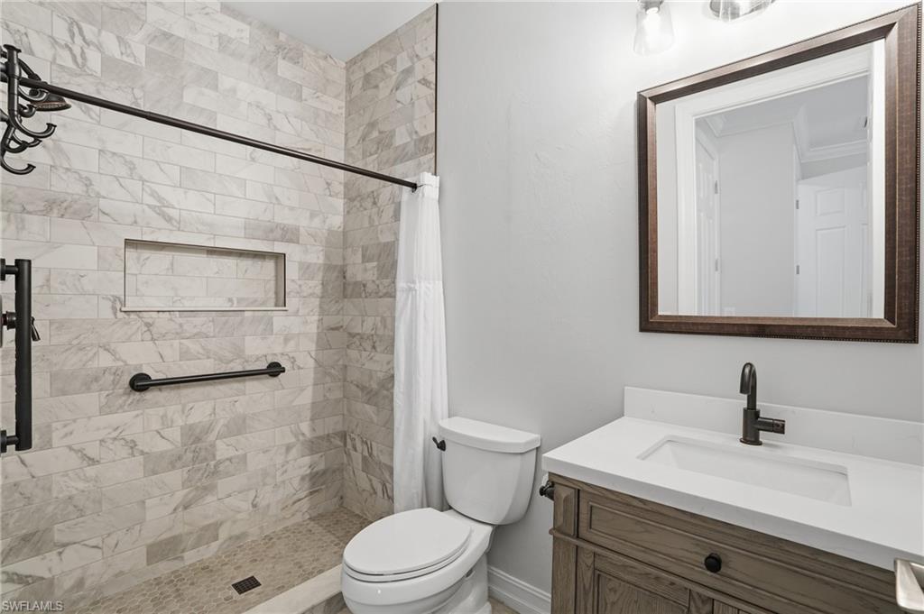 11001 Castlereagh ST