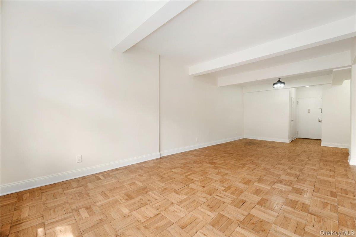 2 Sadore Lane Unit: 1V
