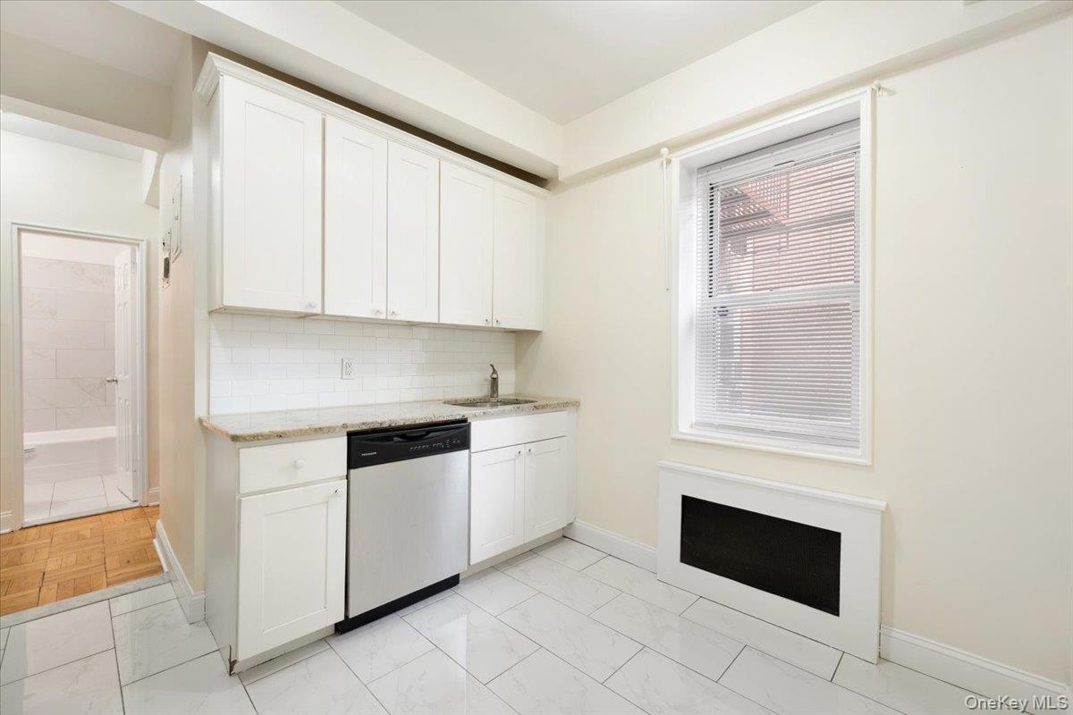 2 Sadore Lane Unit: 1V