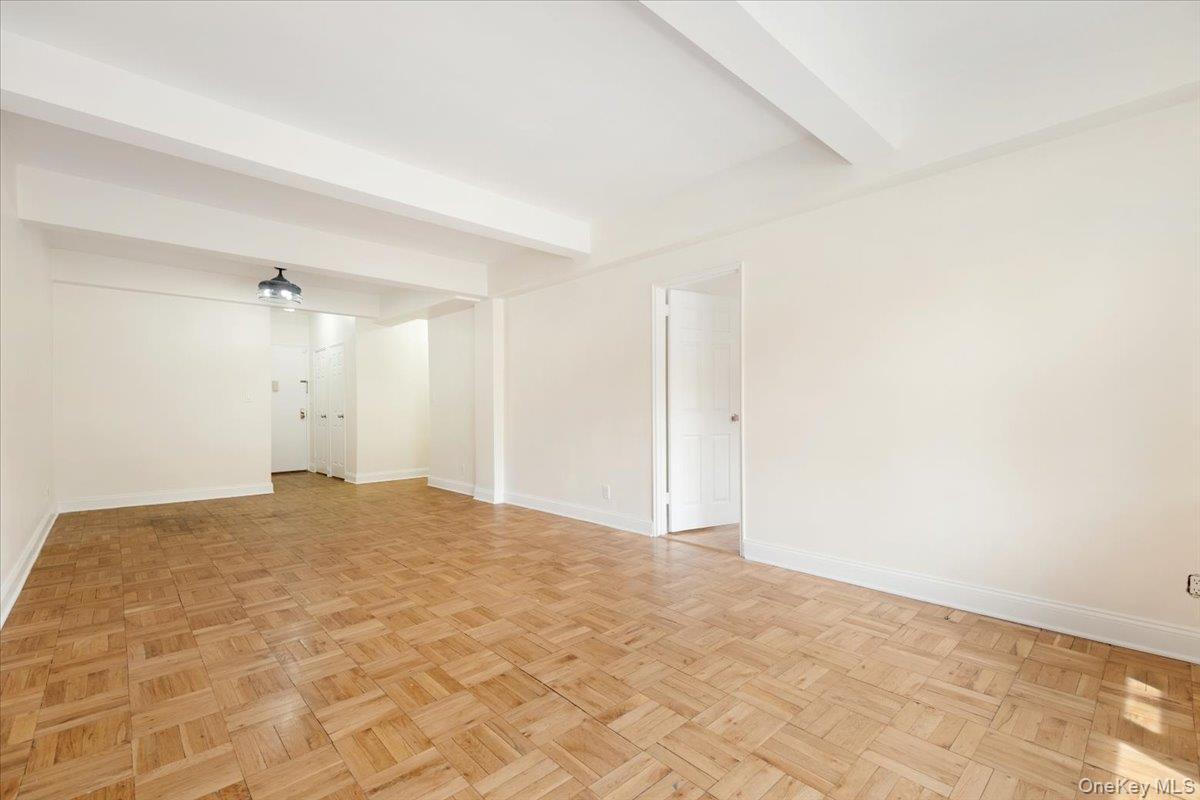 2 Sadore Lane Unit: 1V