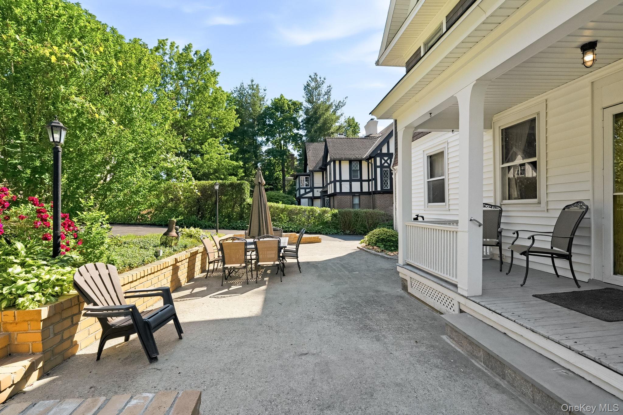 13 Ridgeview Avenue
