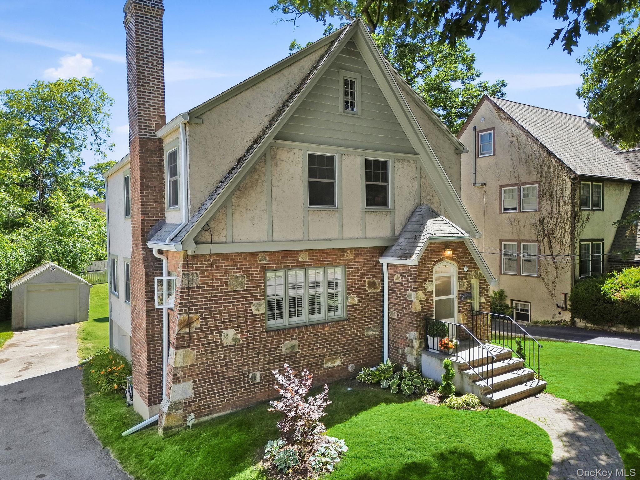 35 Prescott Avenue