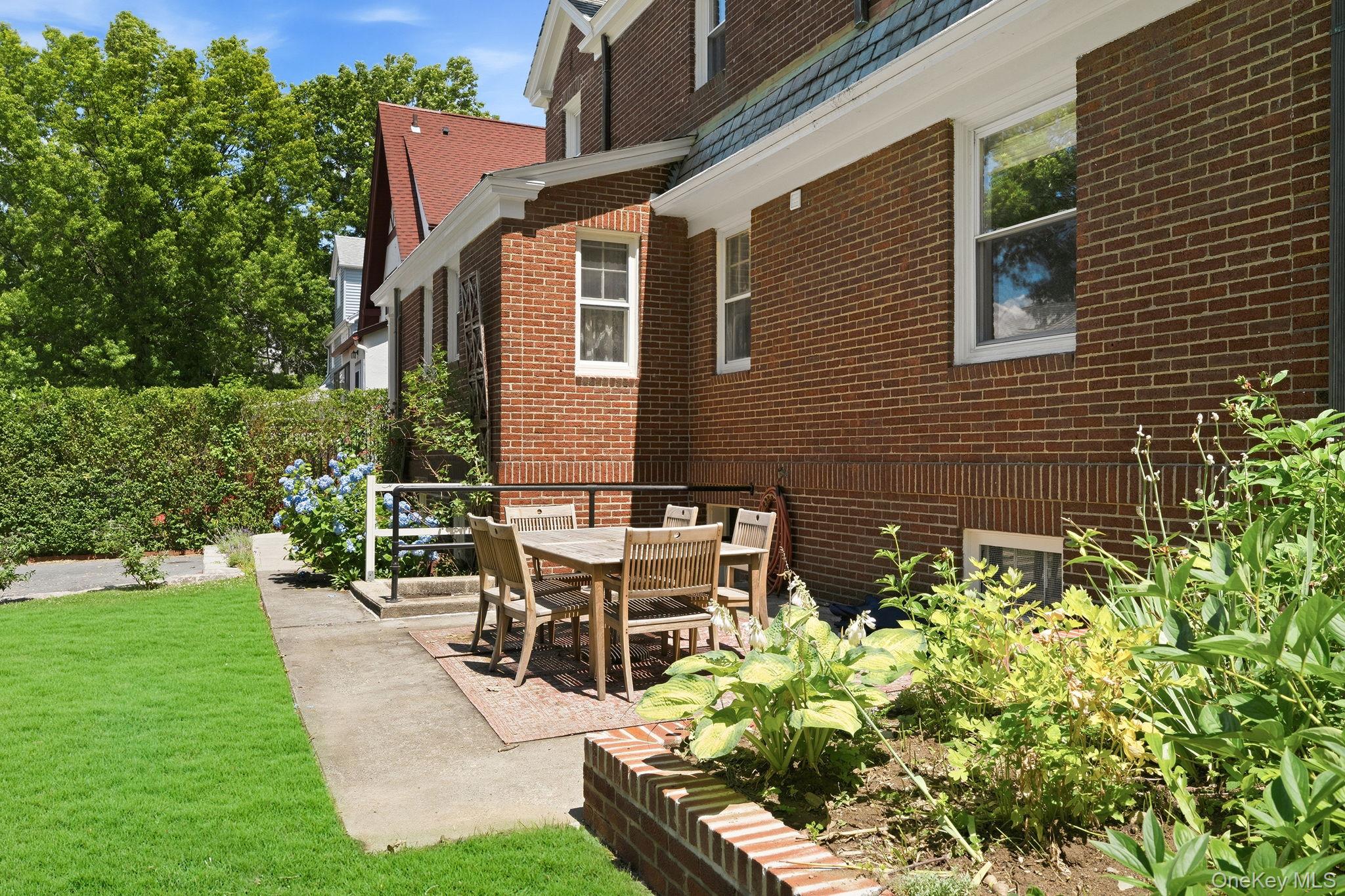 64 Prospect Street