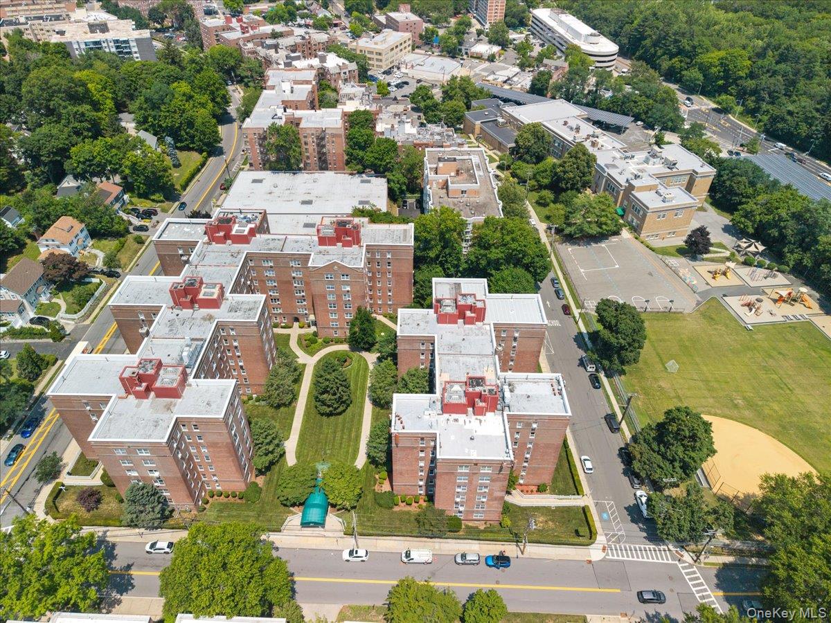 90 Bryant Avenue Unit: 2B- Dorset