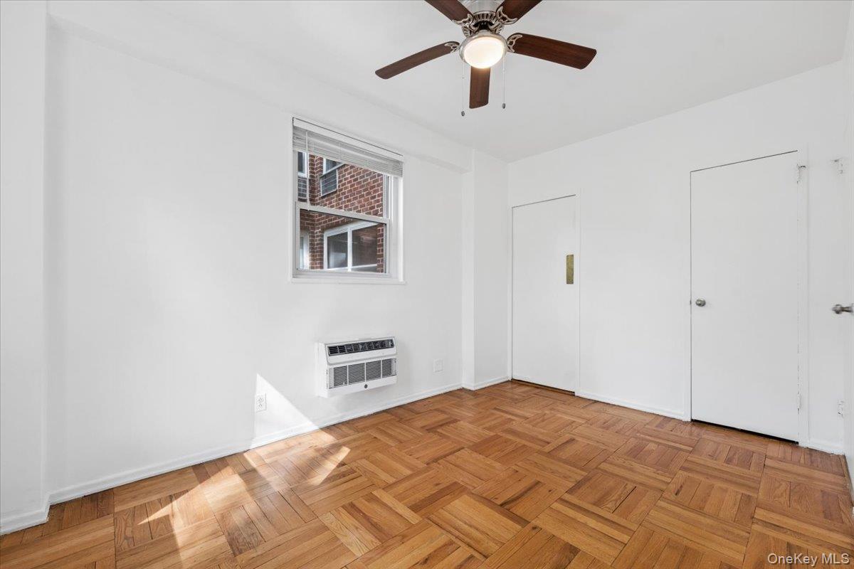 281 Garth Road Unit: #C2H