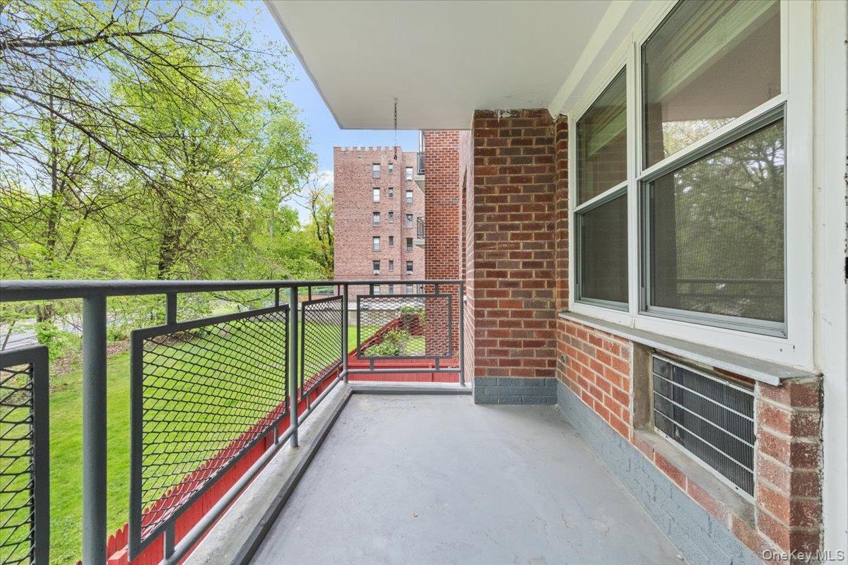 281 Garth Road Unit: #C2H