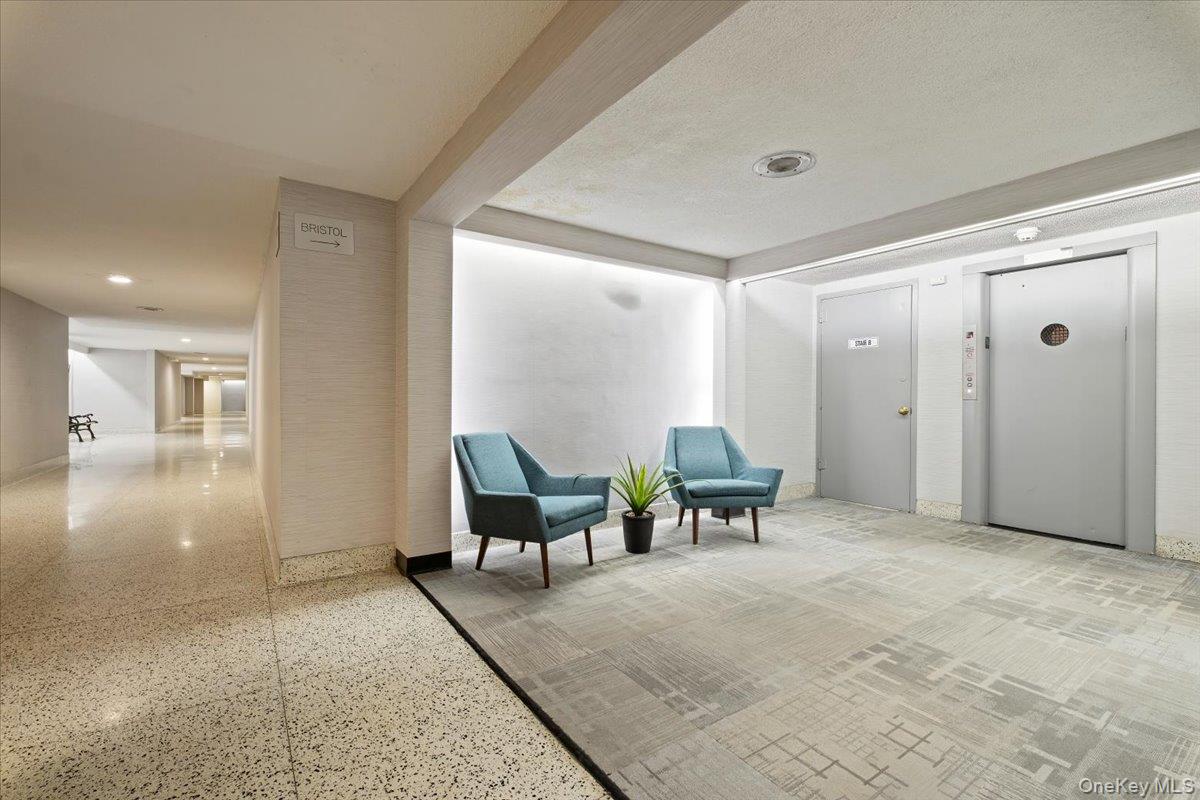281 Garth Road Unit: #C2H