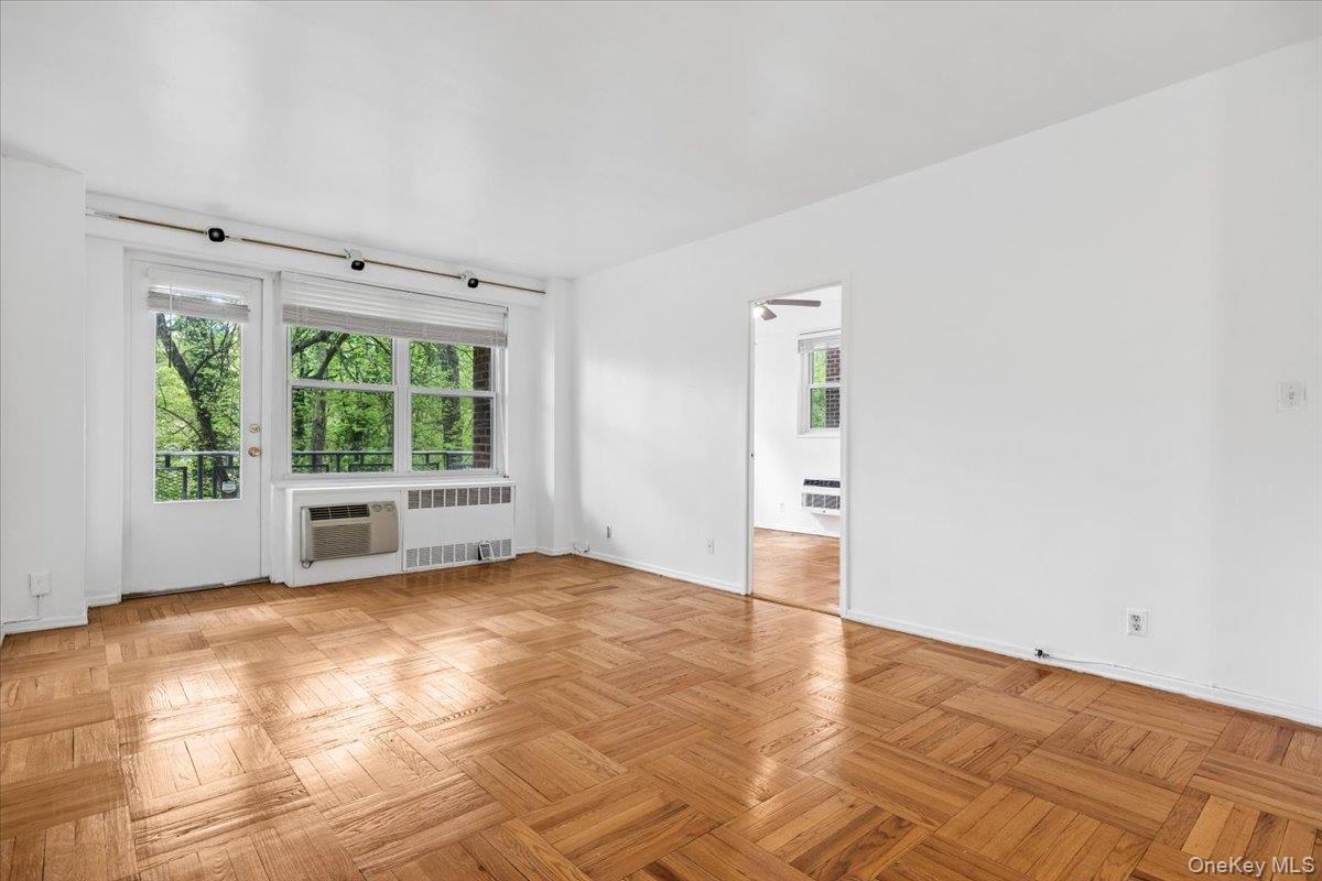 281 Garth Road Unit: #C2H