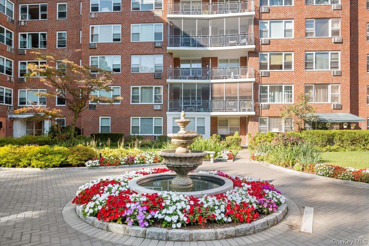 281 Garth Road Unit: #C2H