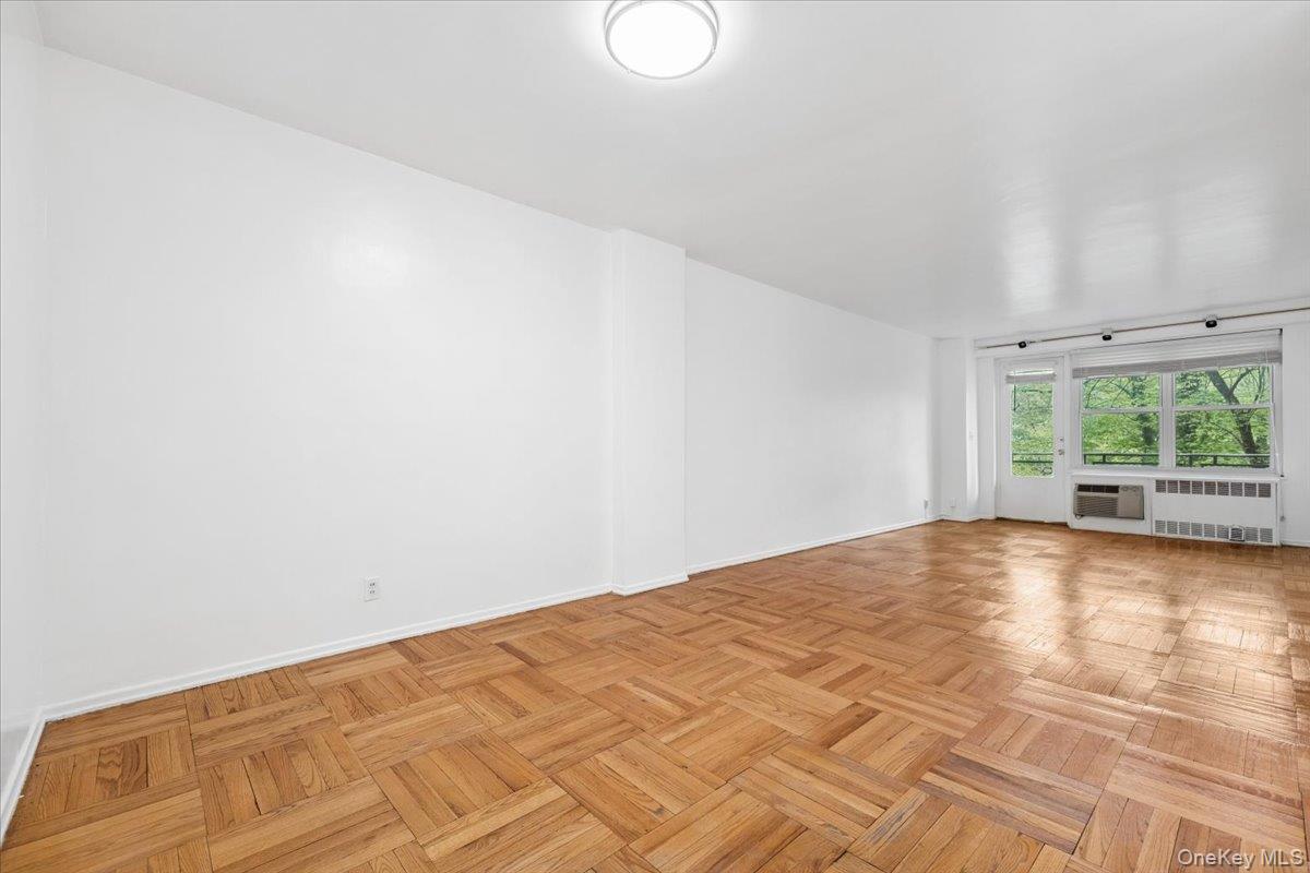 281 Garth Road Unit: #C2H