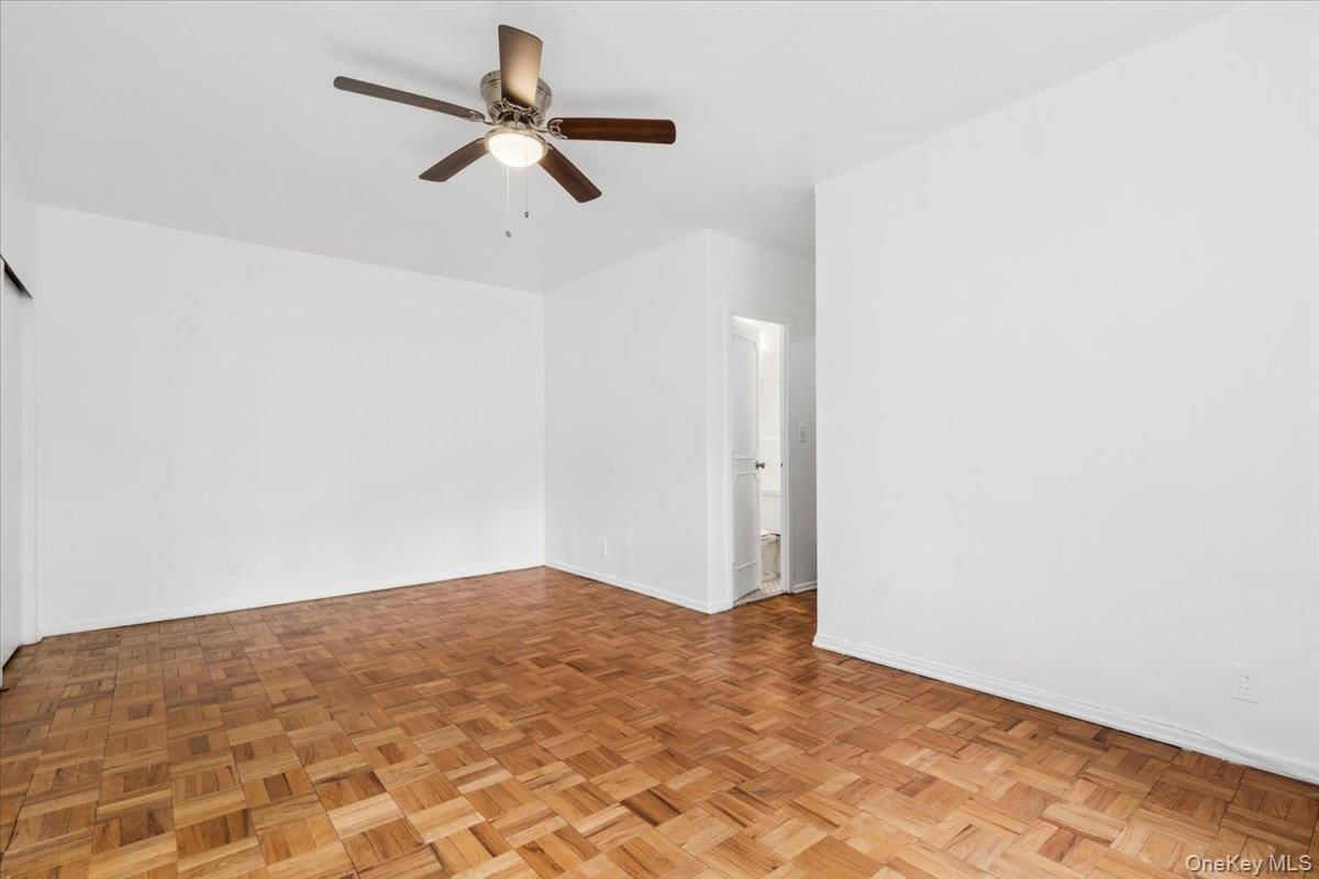 281 Garth Road Unit: #C2H