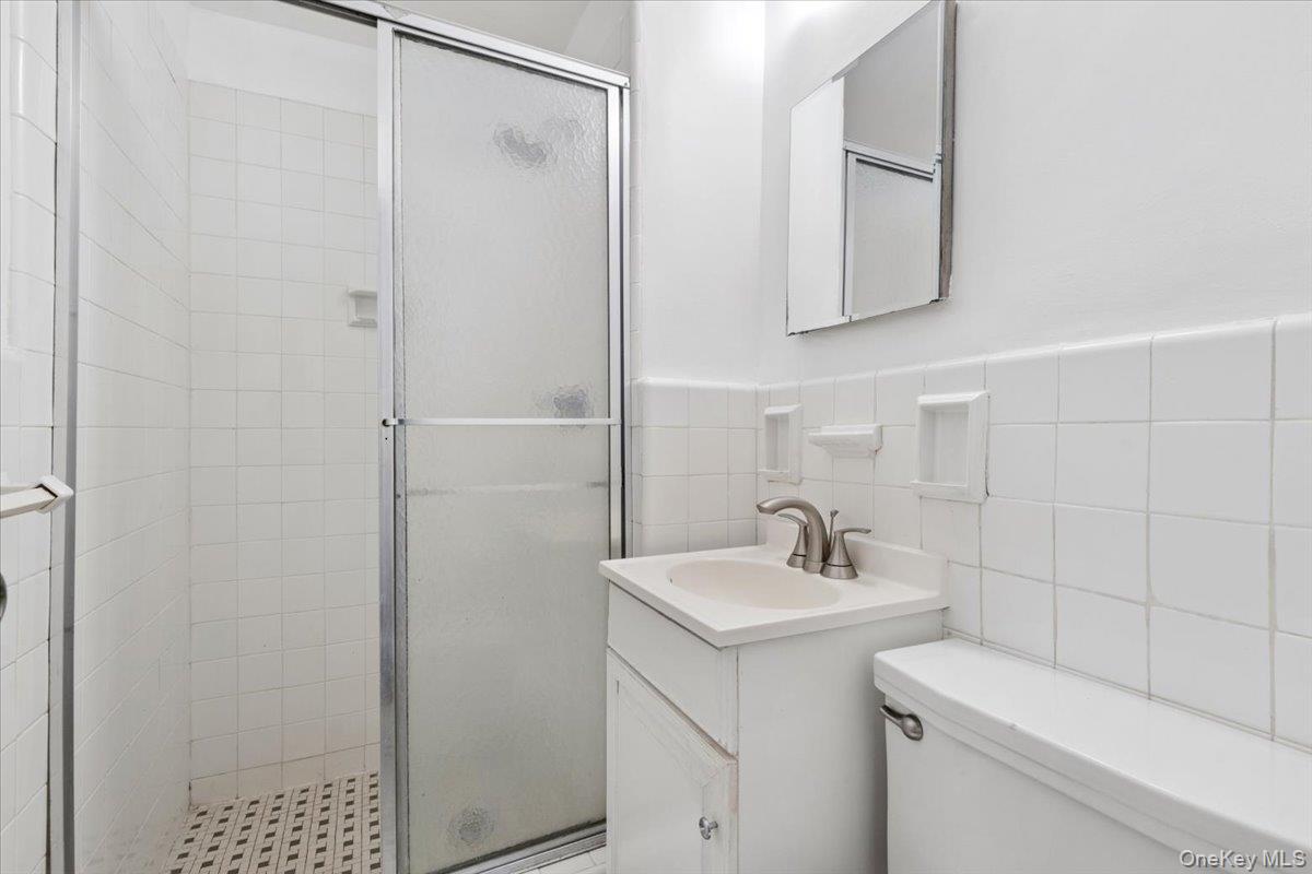 281 Garth Road Unit: #C2H