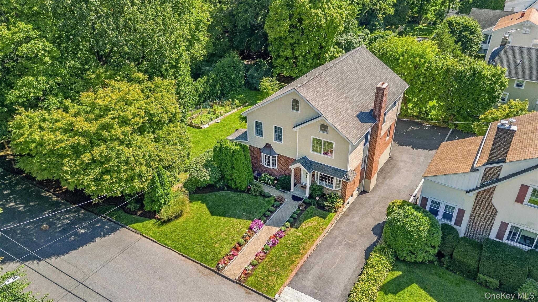 87 Bolton Avenue