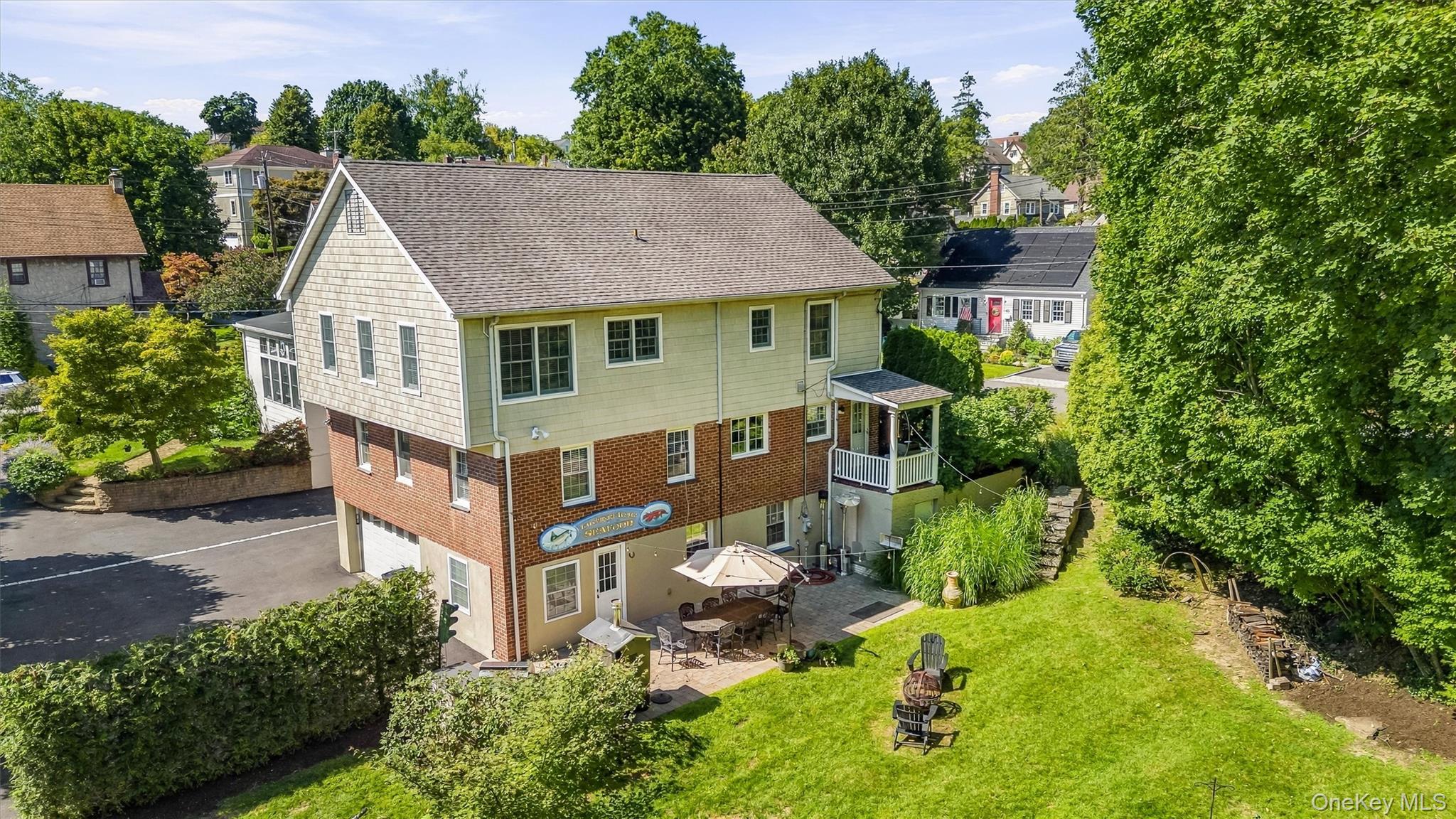 87 Bolton Avenue