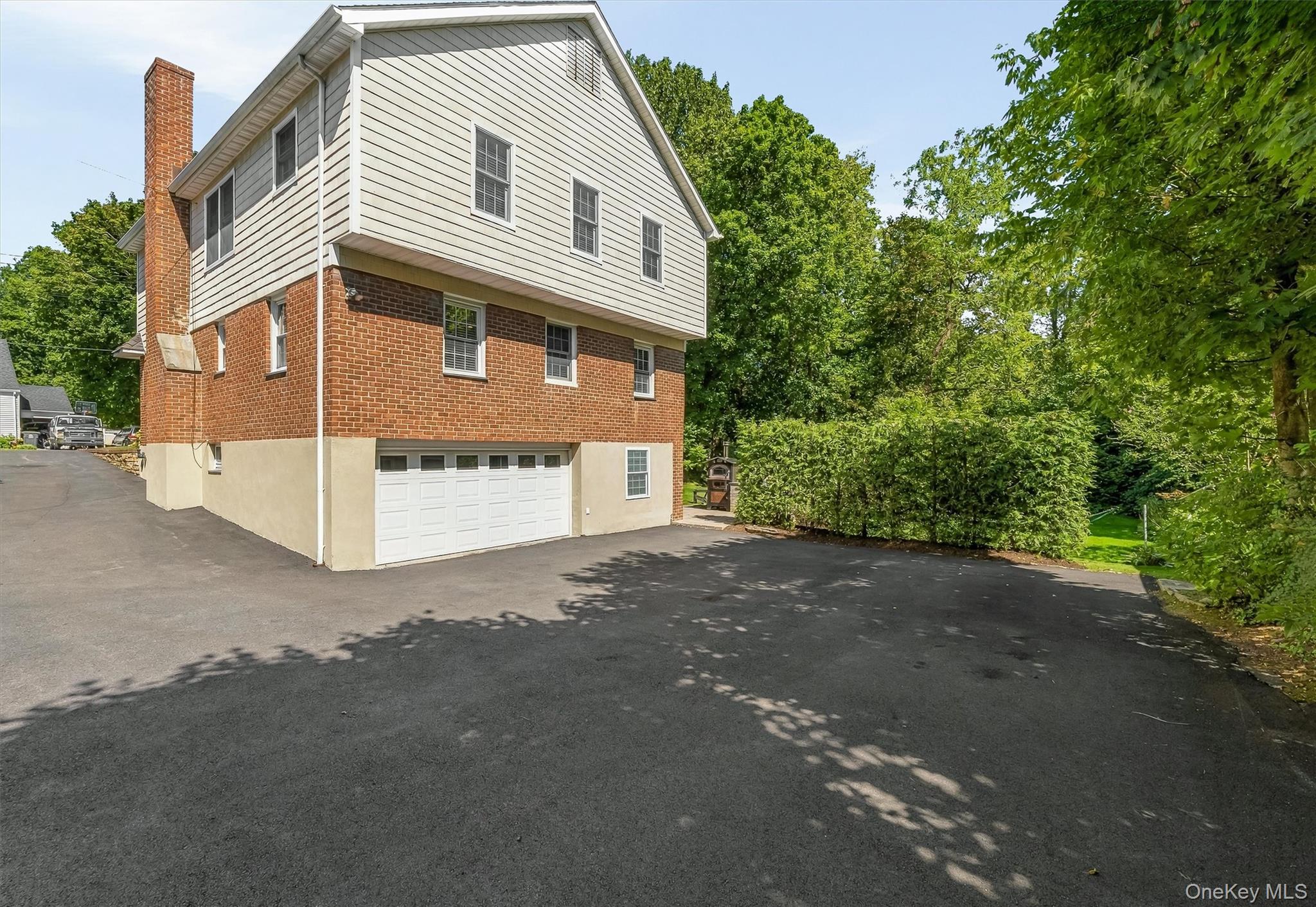 87 Bolton Avenue