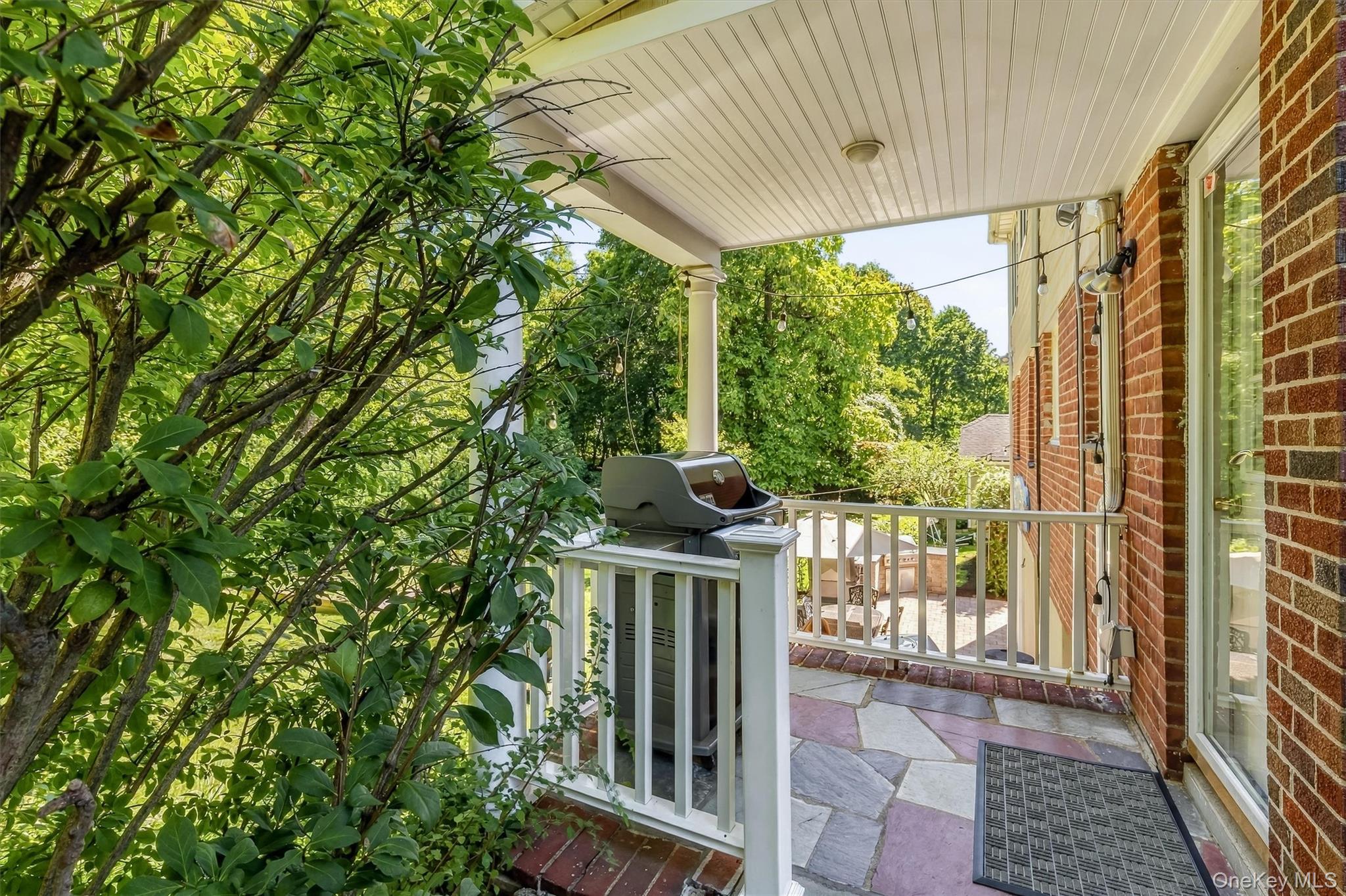 87 Bolton Avenue