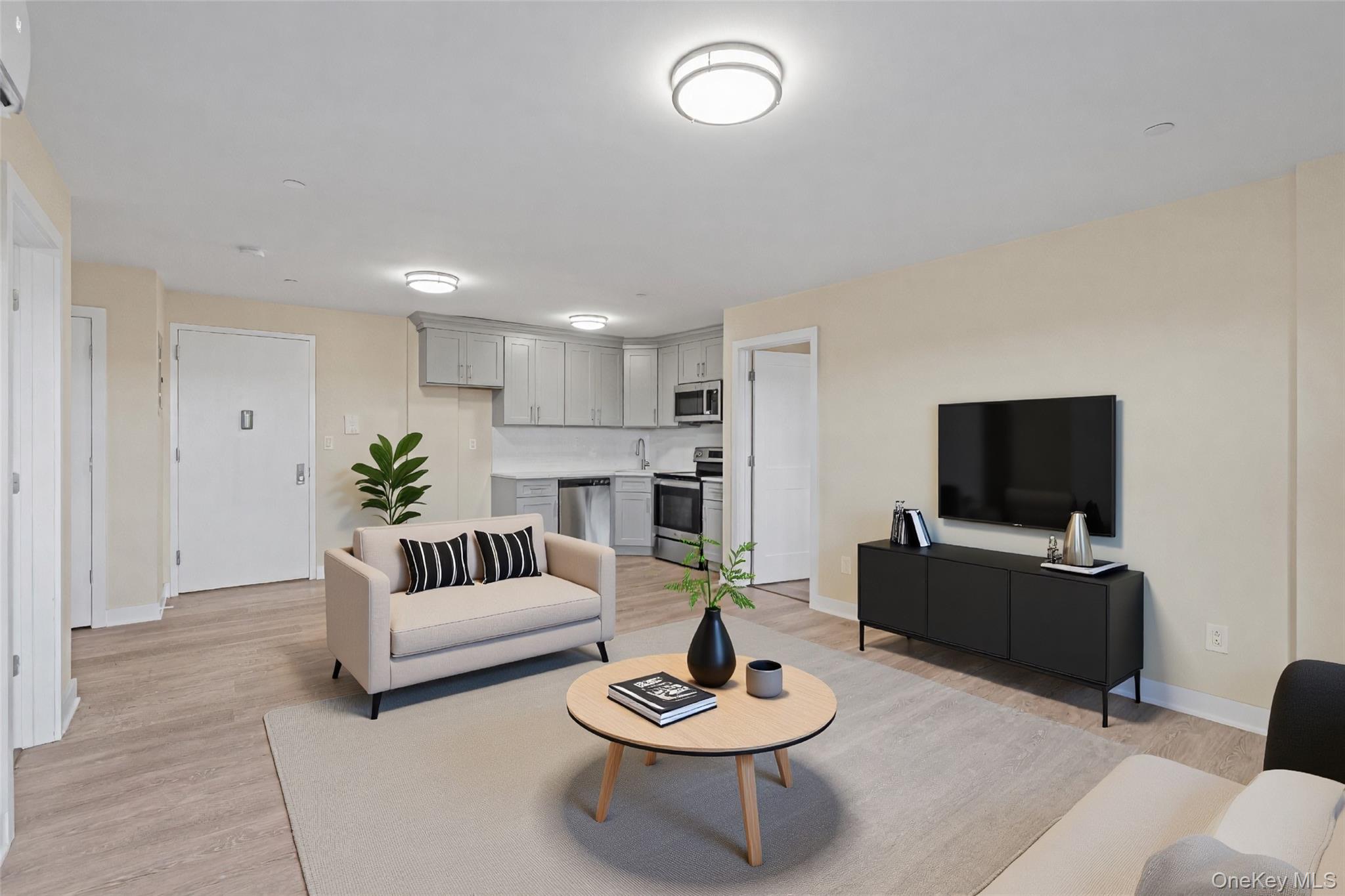 135 Wakefield Avenue Unit: 204