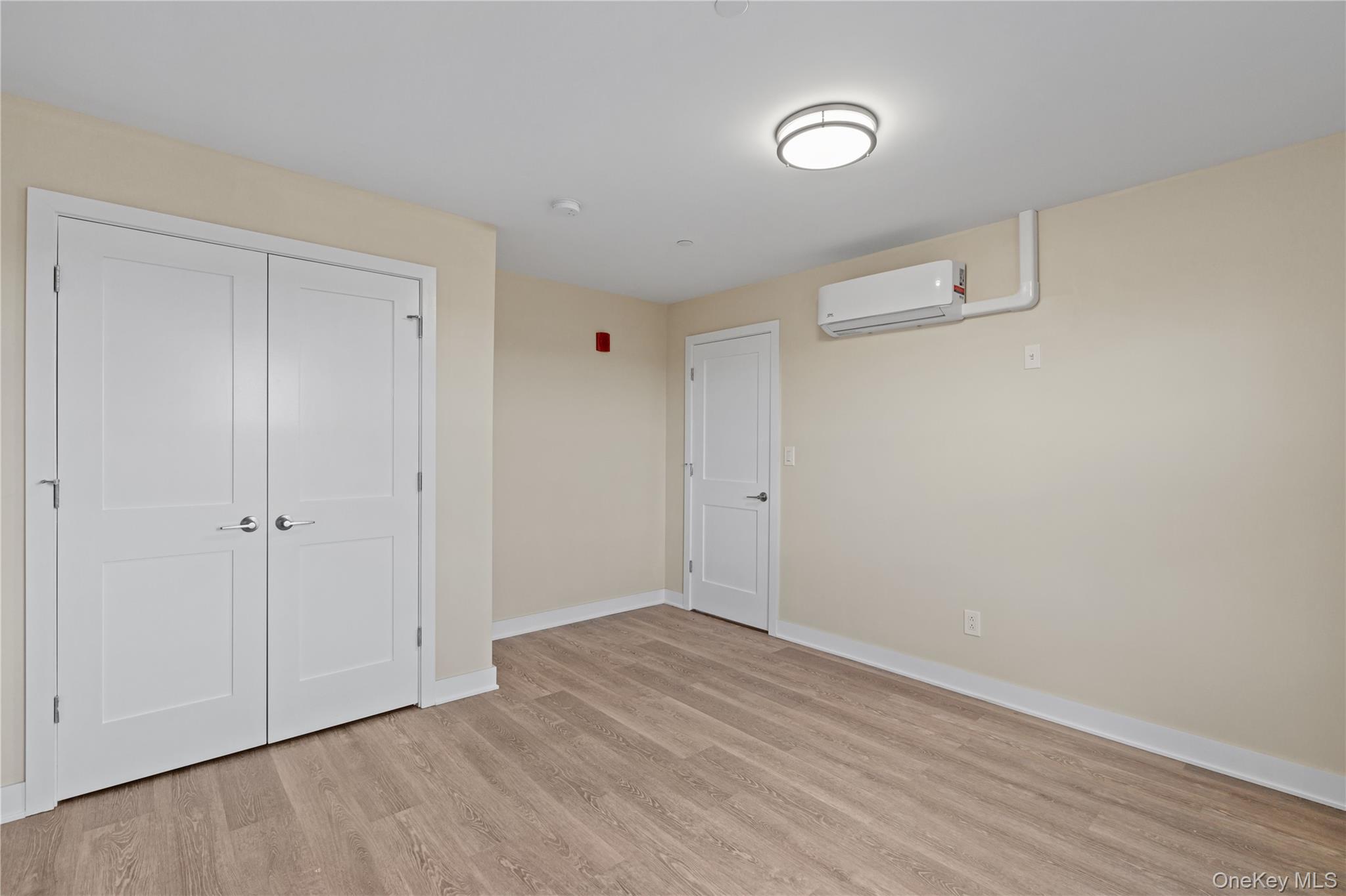 135 Wakefield Avenue Unit: 204