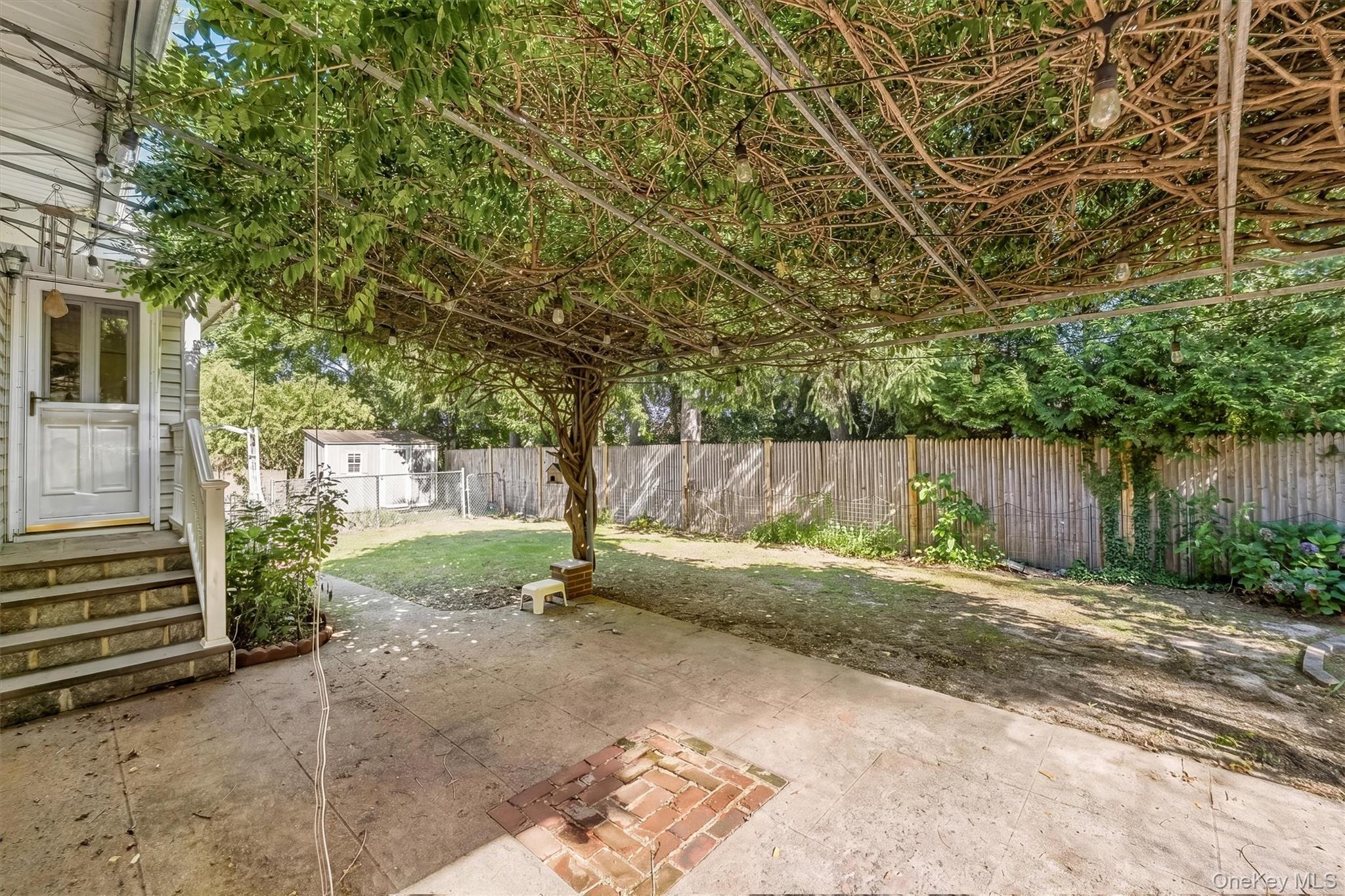 1 Tudor Place