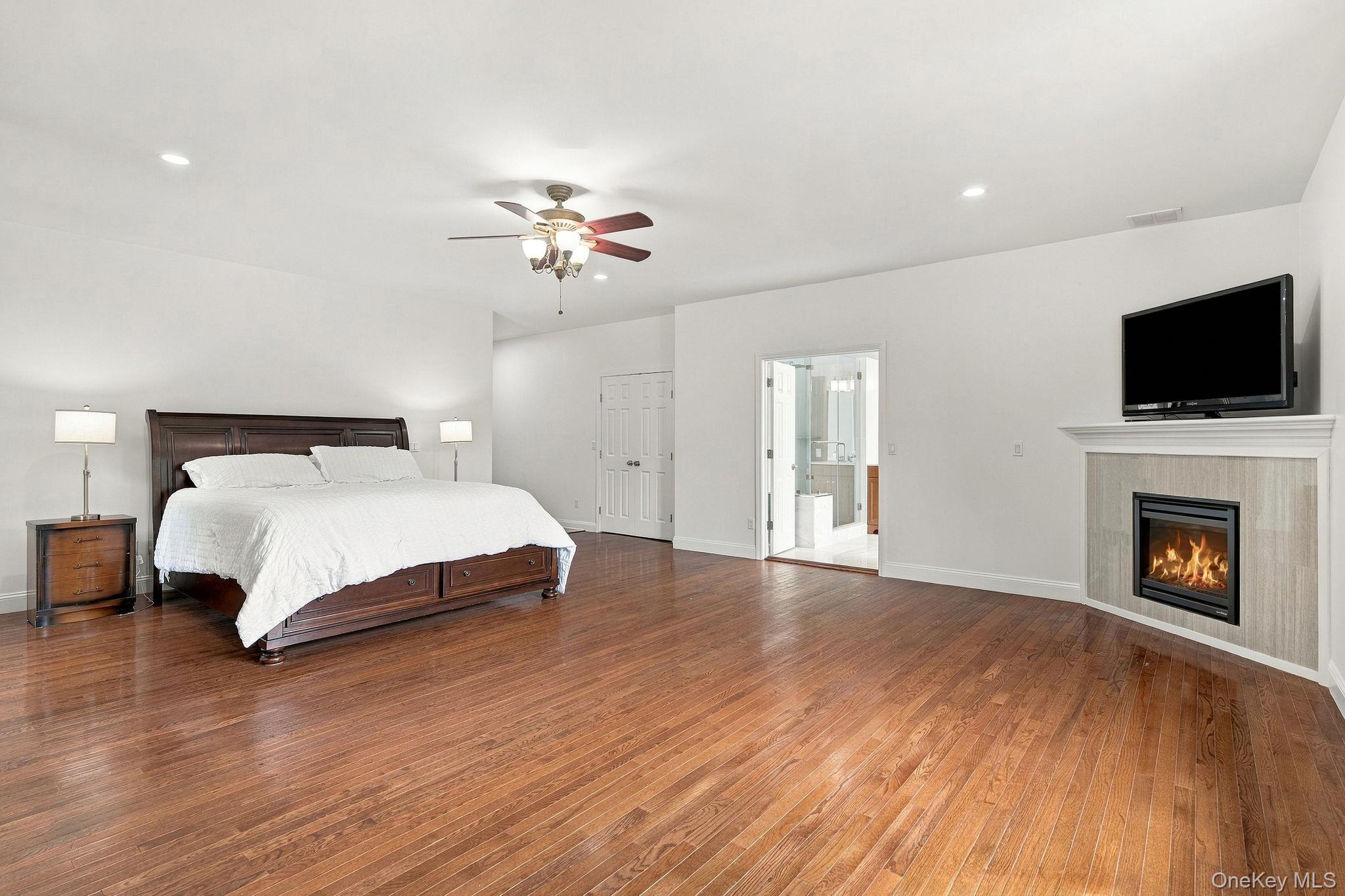 611 Knollwood Road