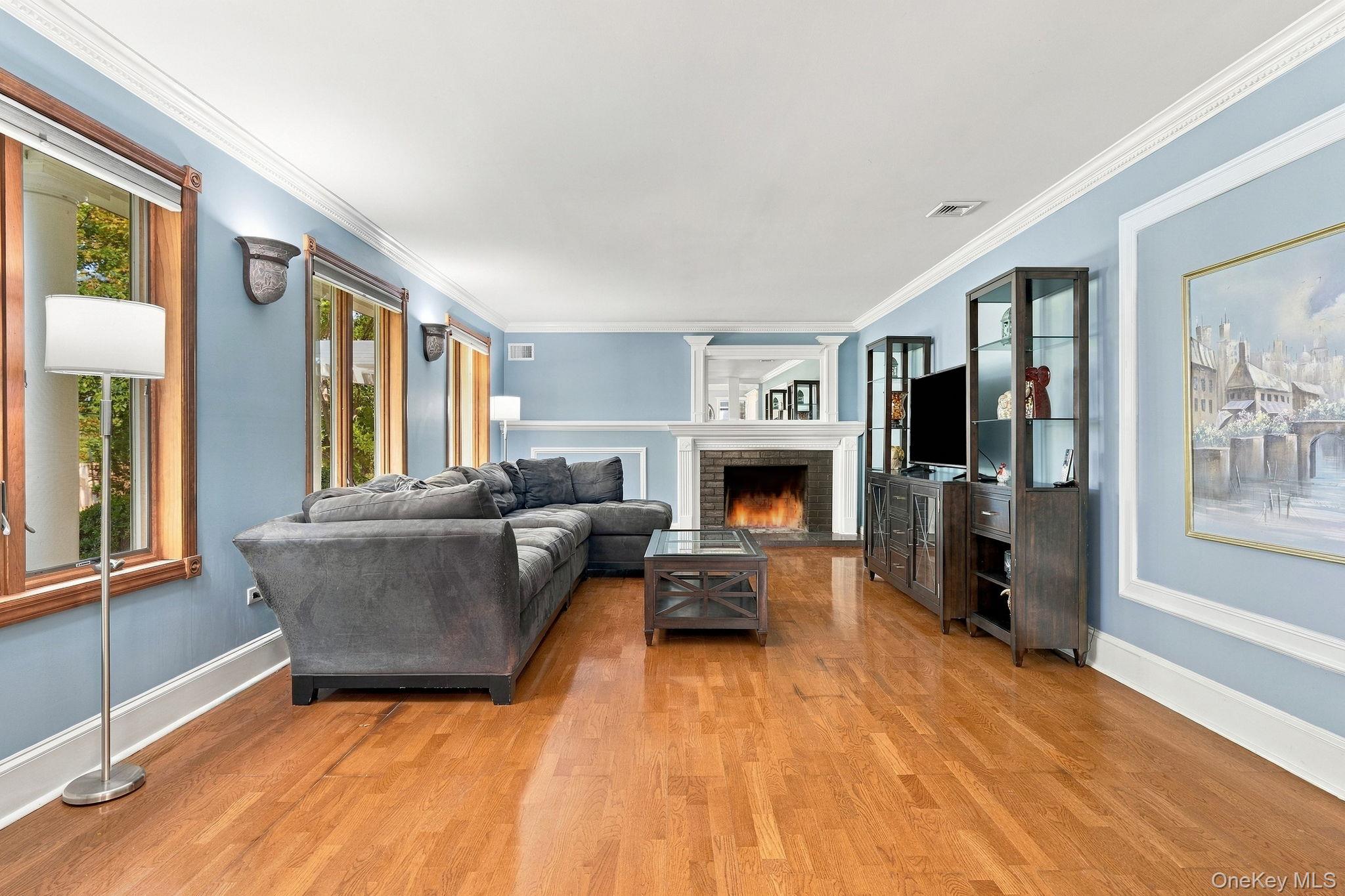 611 Knollwood Road