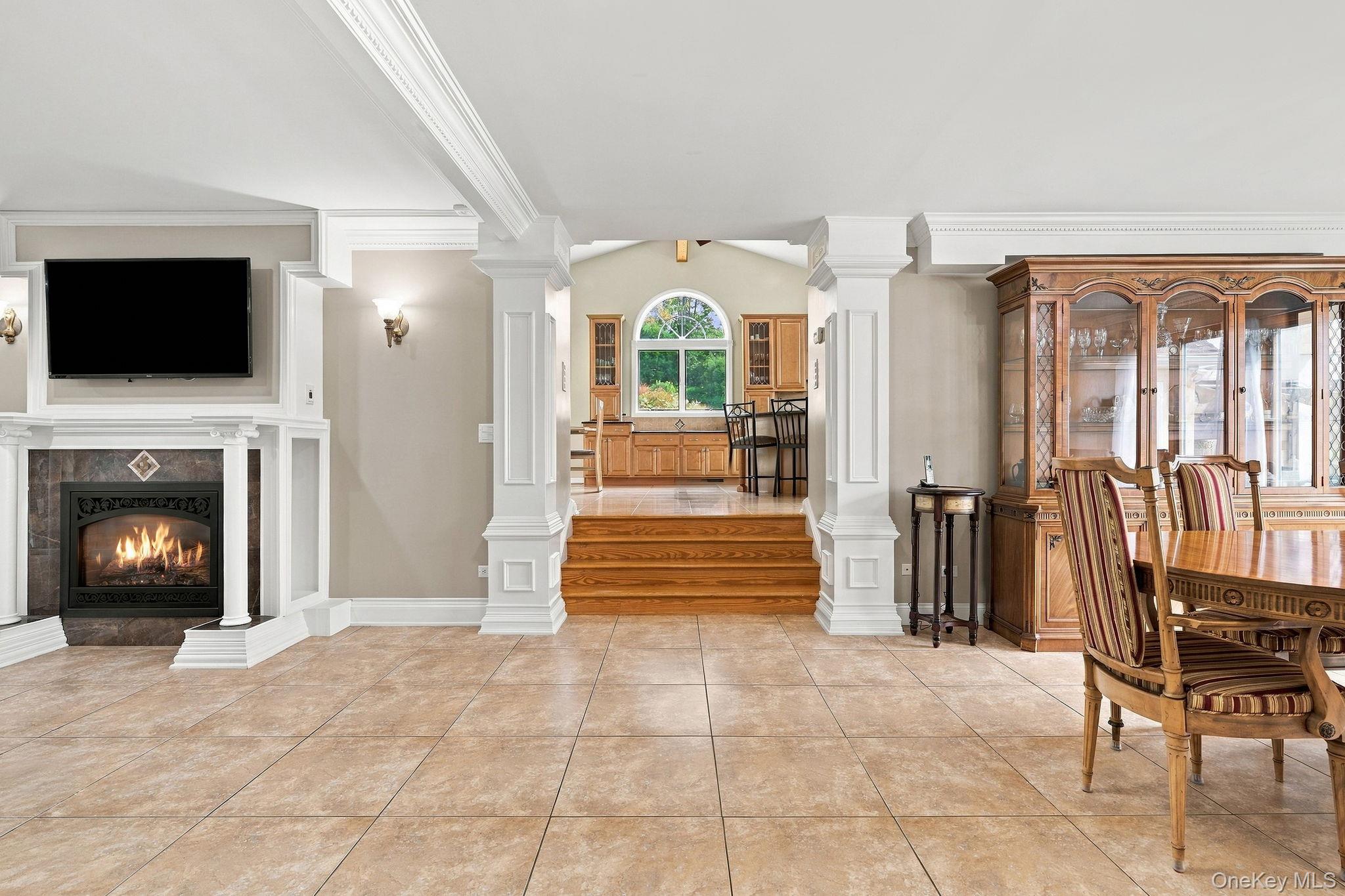 611 Knollwood Road