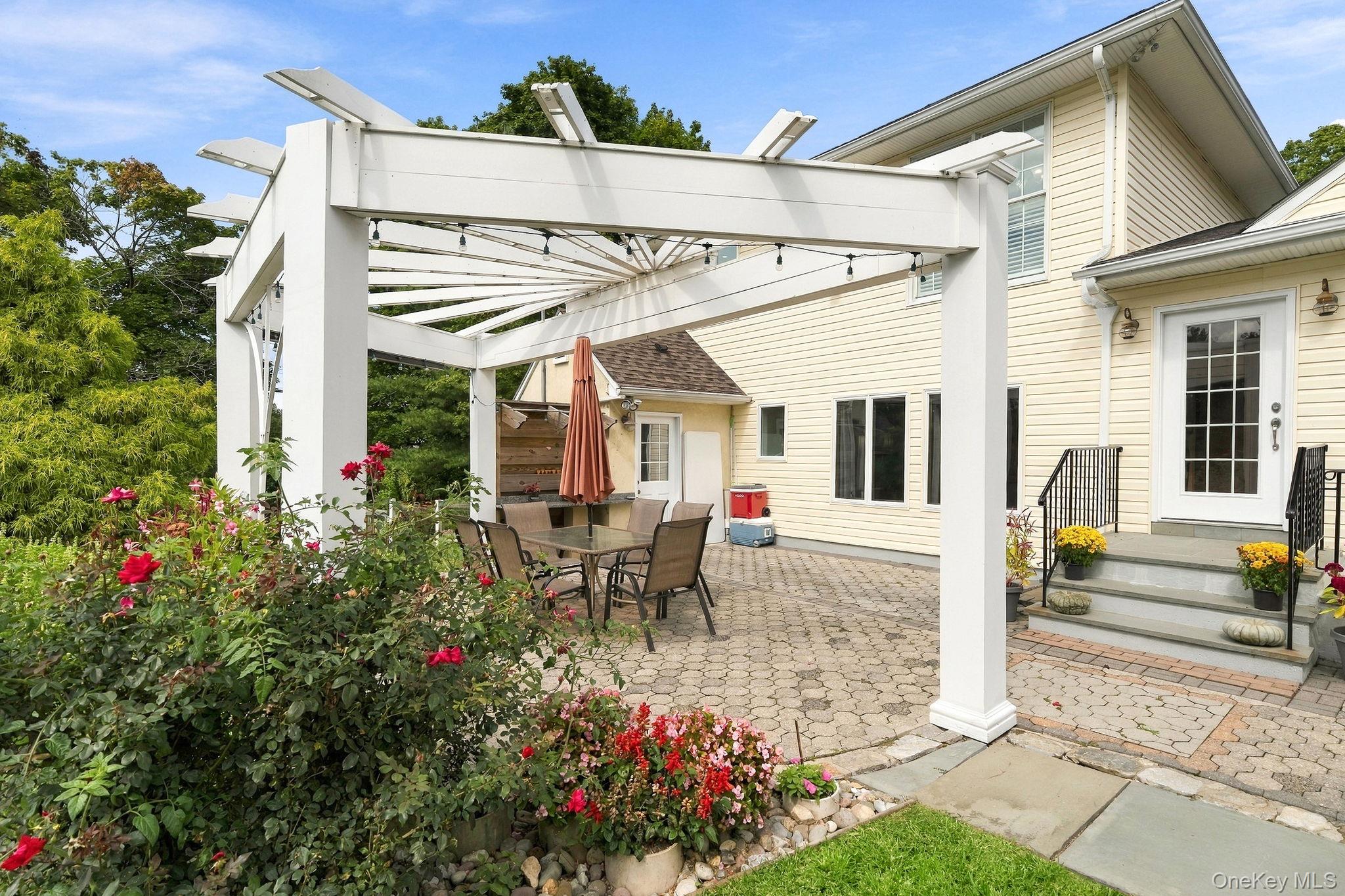611 Knollwood Road