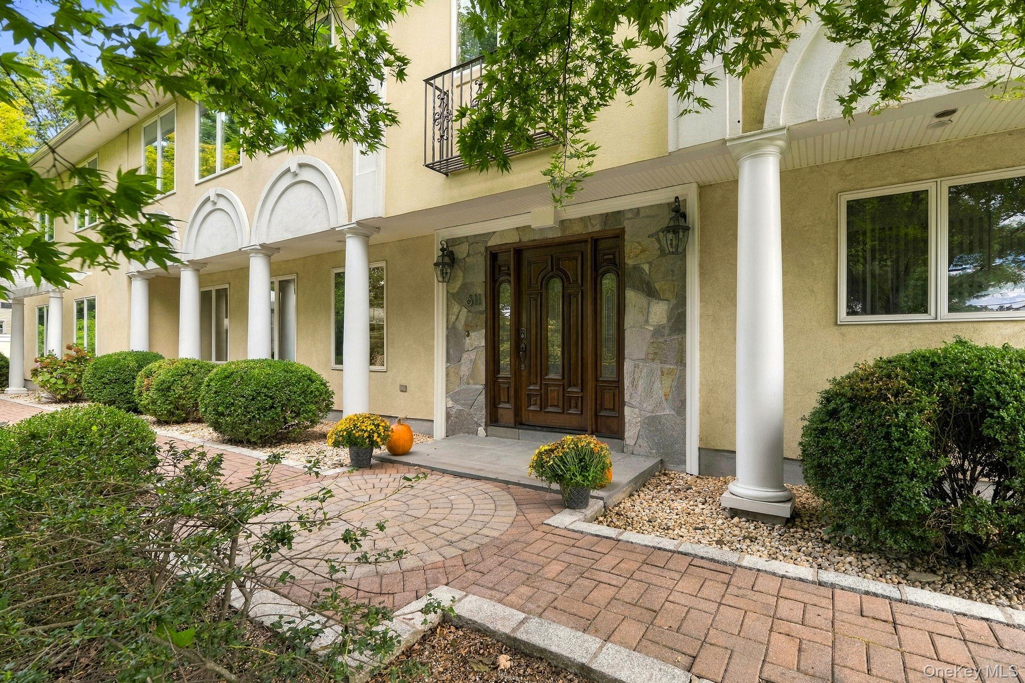 611 Knollwood Road