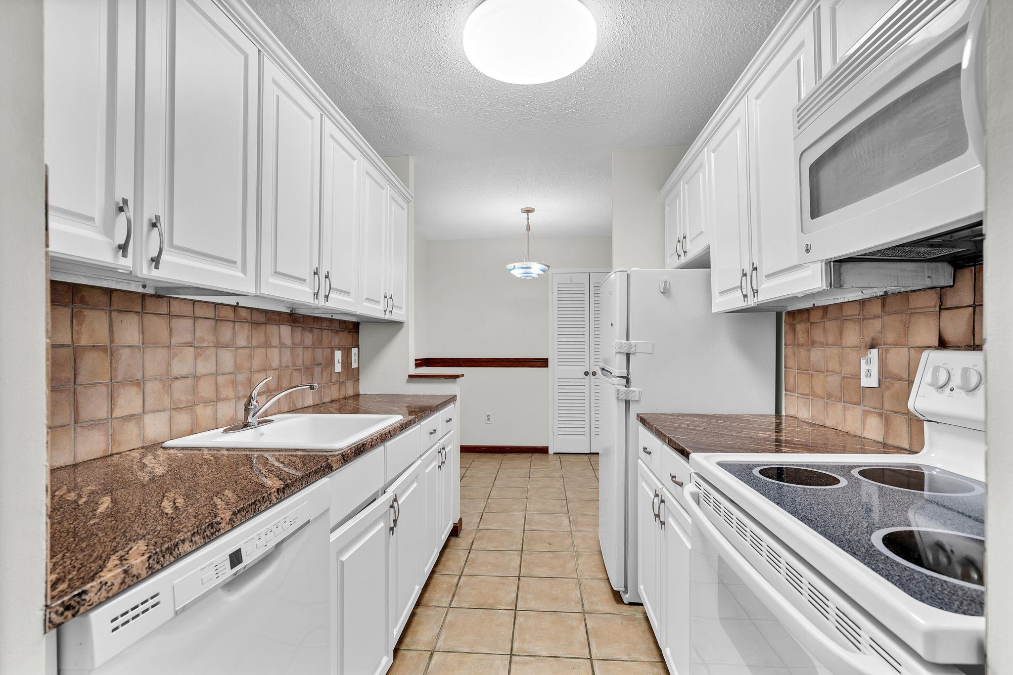 25 Rockledge Avenue Unit: 906W