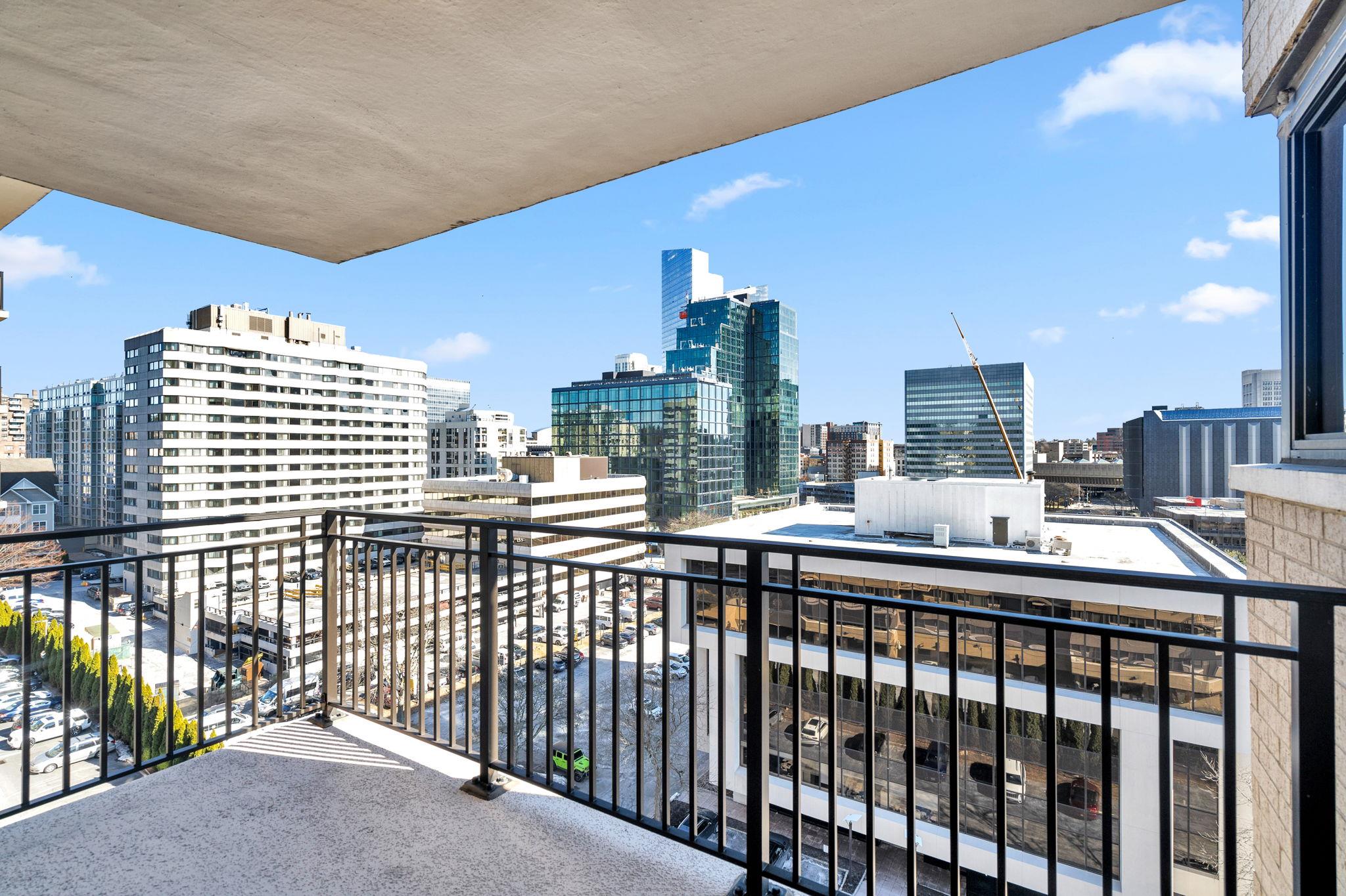 25 Rockledge Avenue Unit: 906W