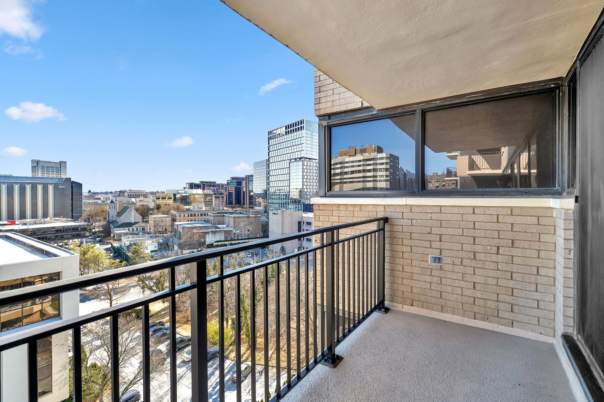 25 Rockledge Avenue Unit: 906W