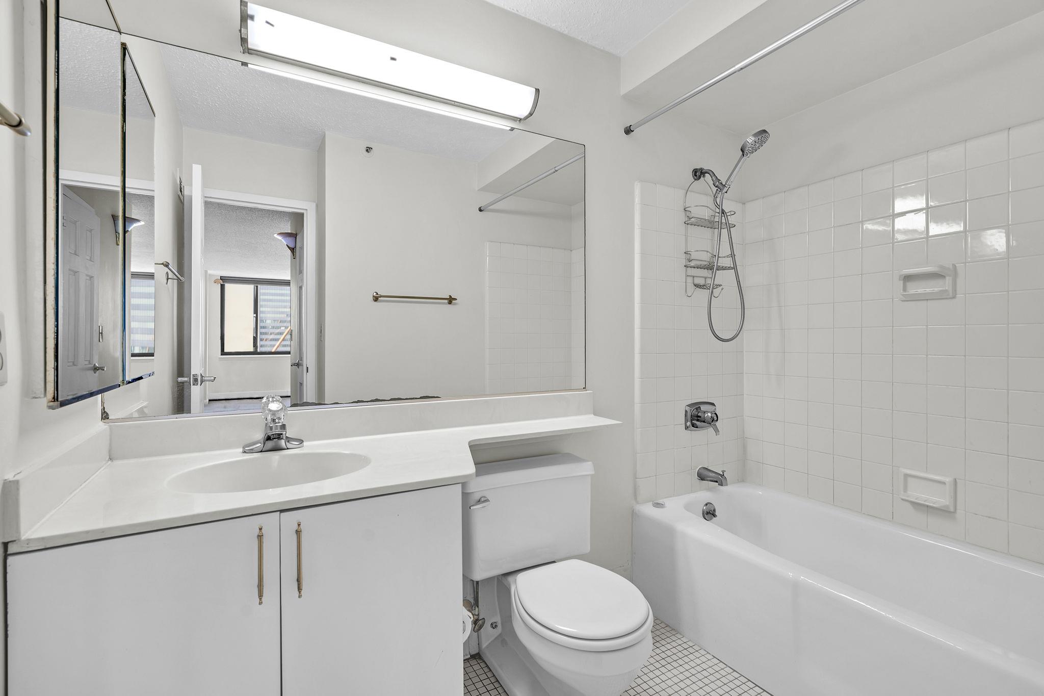 25 Rockledge Avenue Unit: 906W