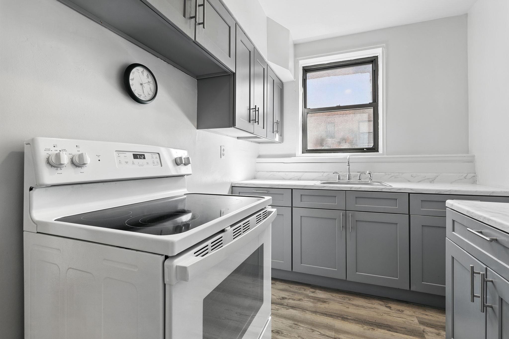 10 North Broadway Unit: 3H