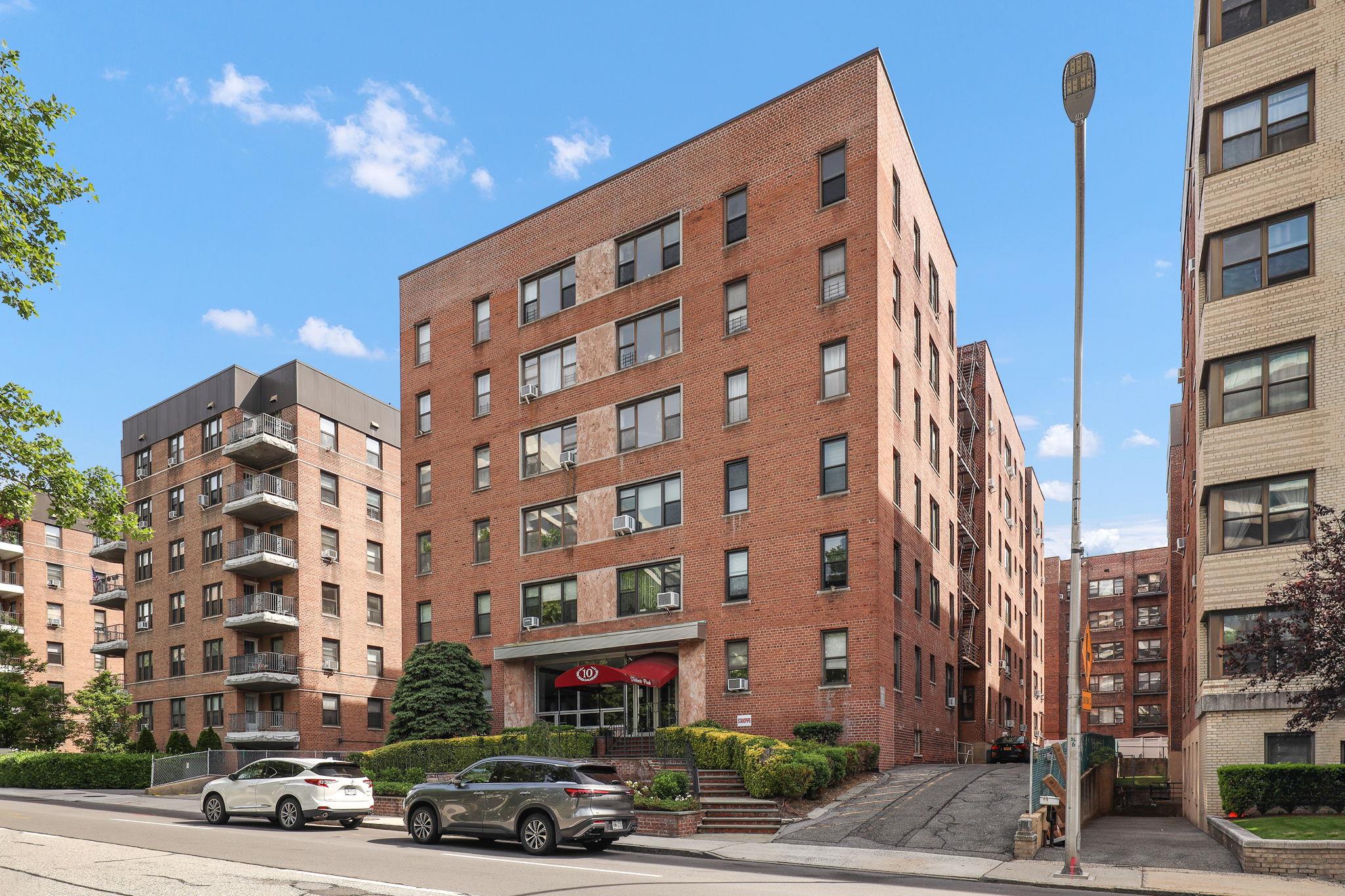 10 North Broadway Unit: 3H