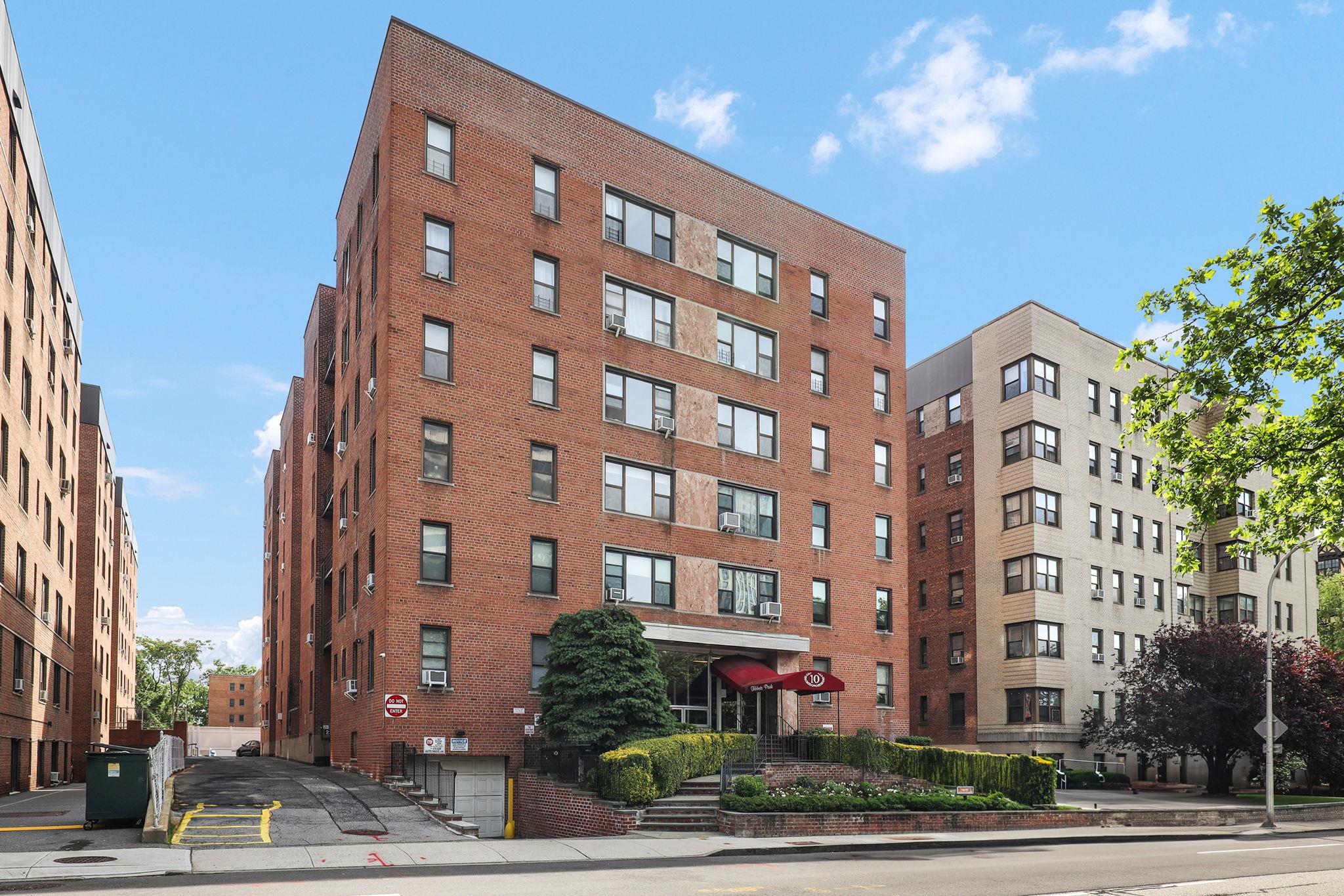 10 North Broadway Unit: 3H