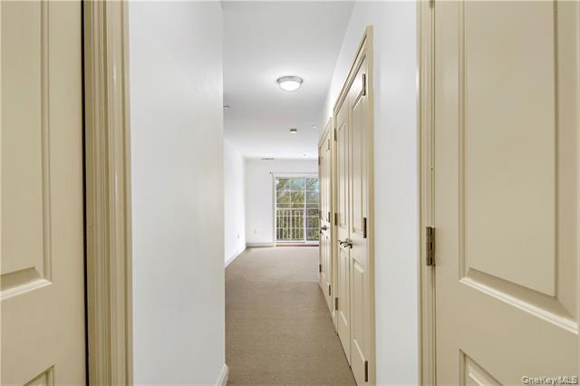 543 Main Street Unit: 201