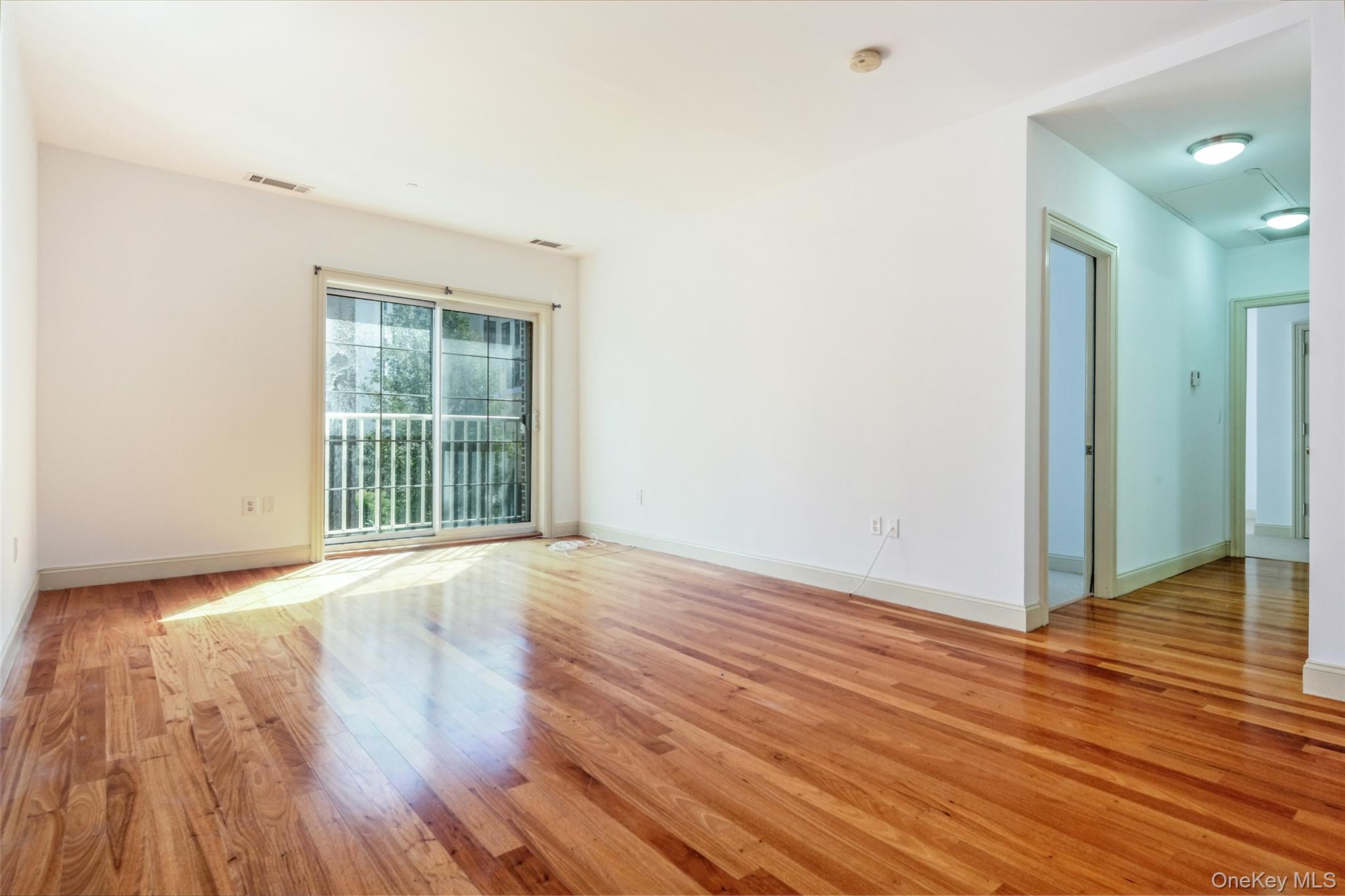 543 Main Street Unit: 201