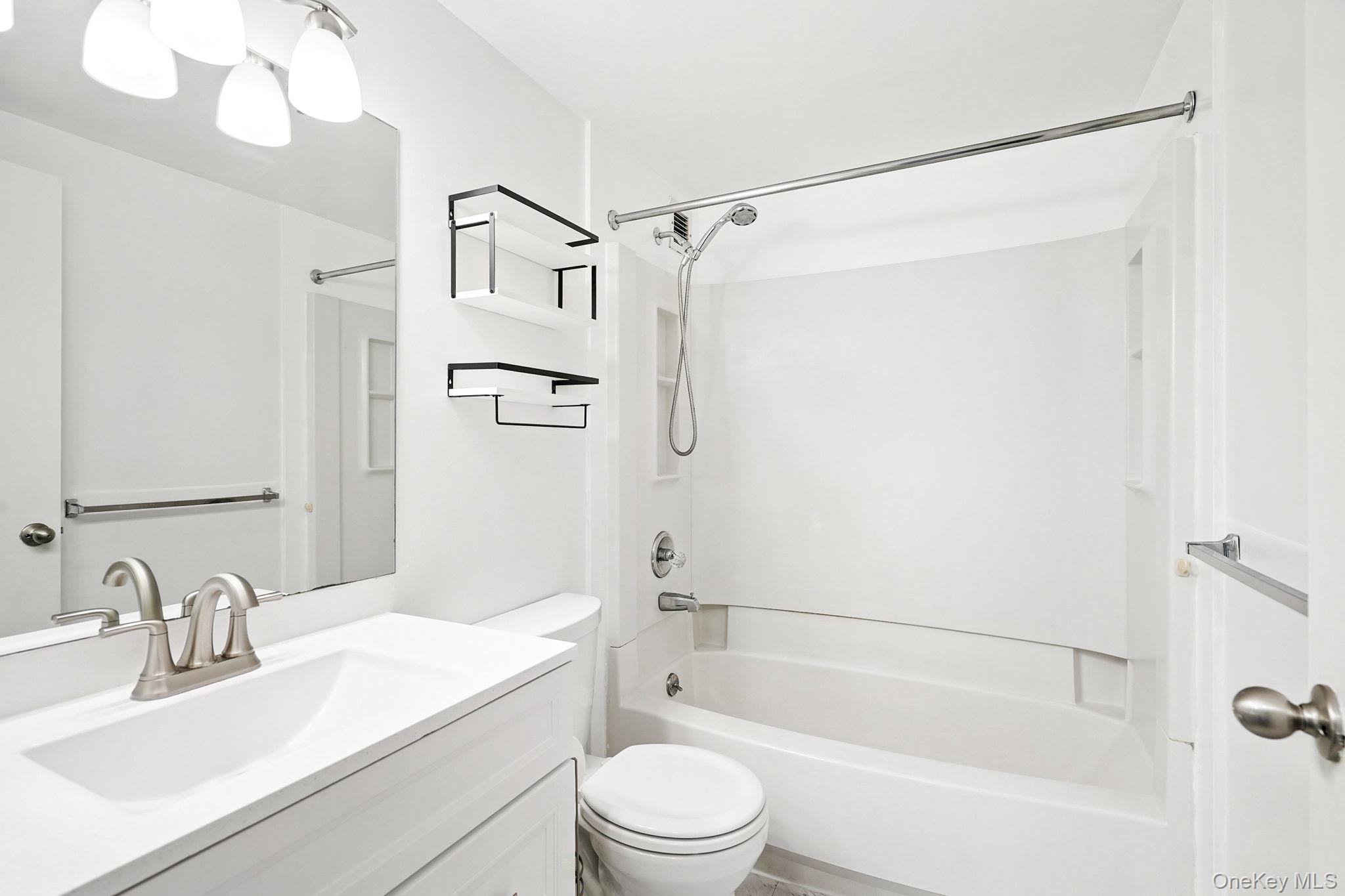 55 McKinley Avenue Unit: D3-14