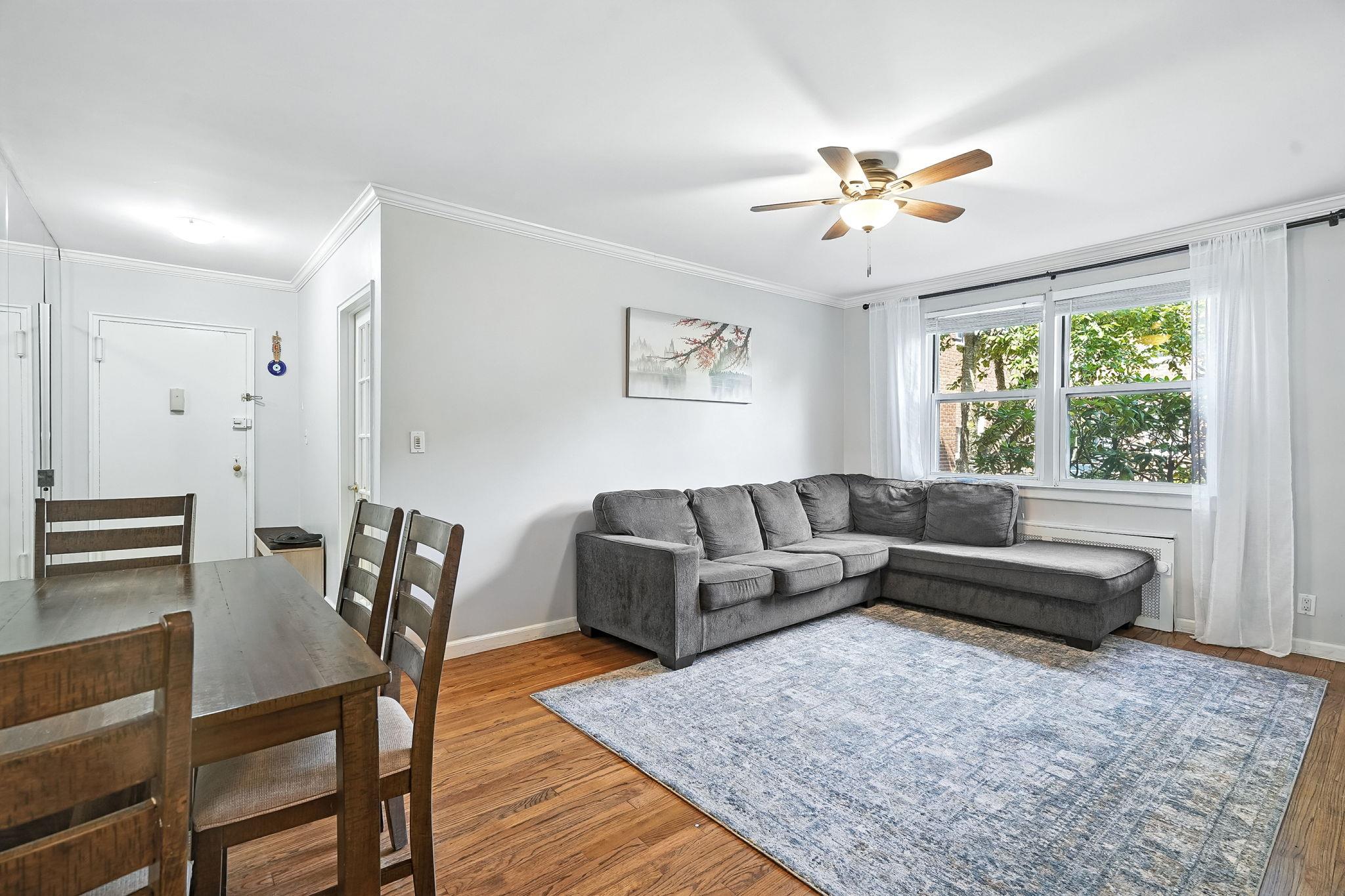 3 Bryant Crescent Unit: 1B
