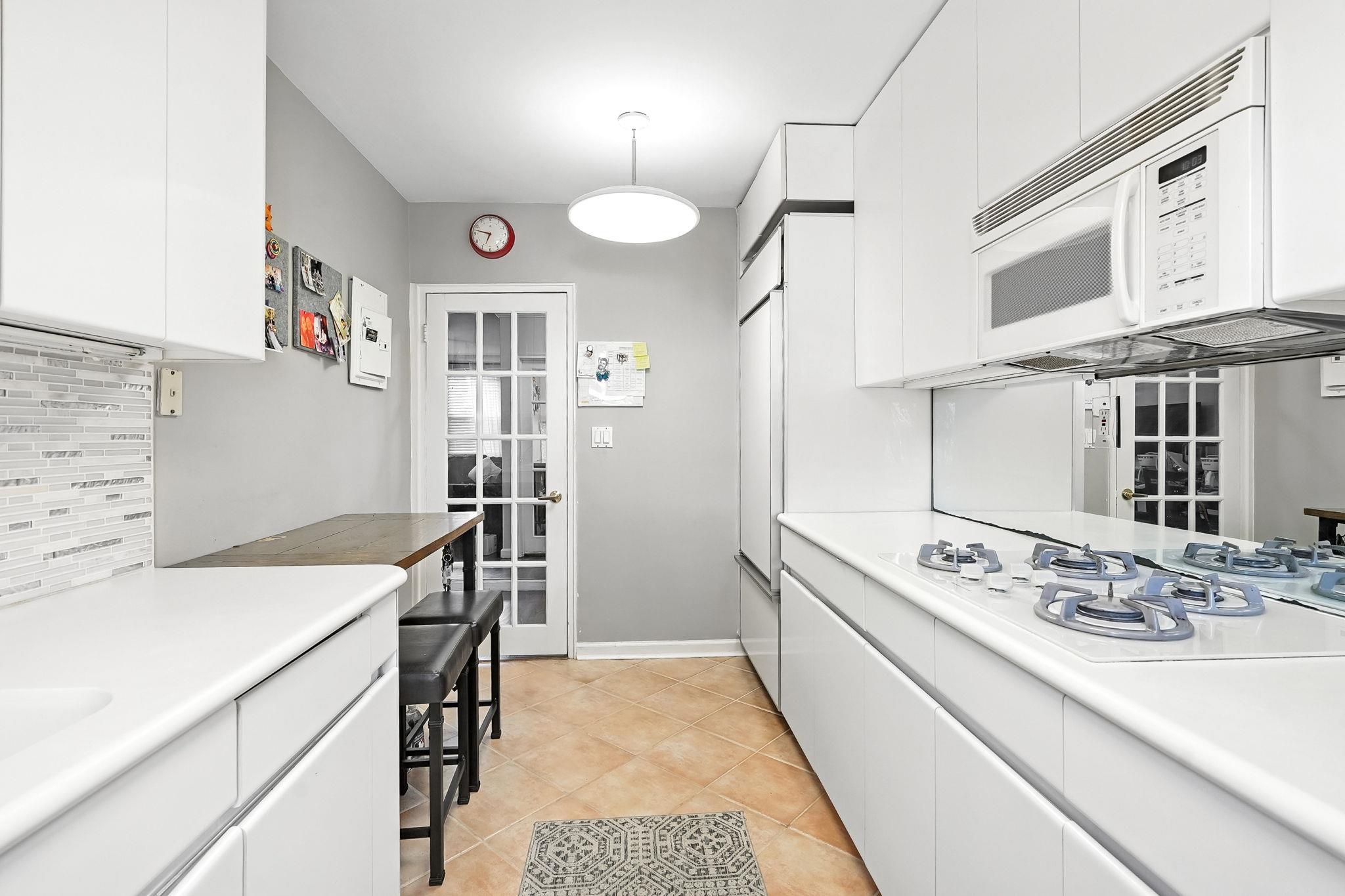 3 Bryant Crescent Unit: 1B